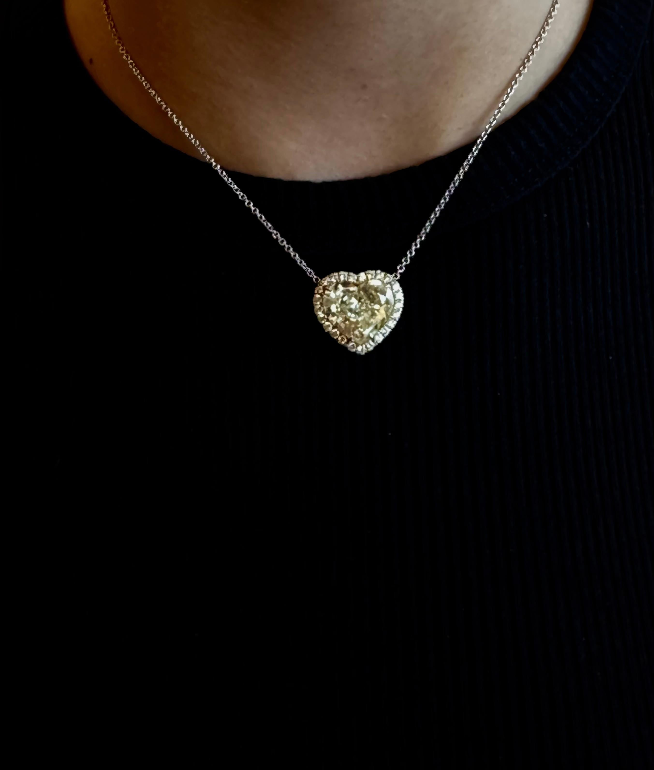 Collier à cœur de diamant Neuf - En vente à Studio City, CA