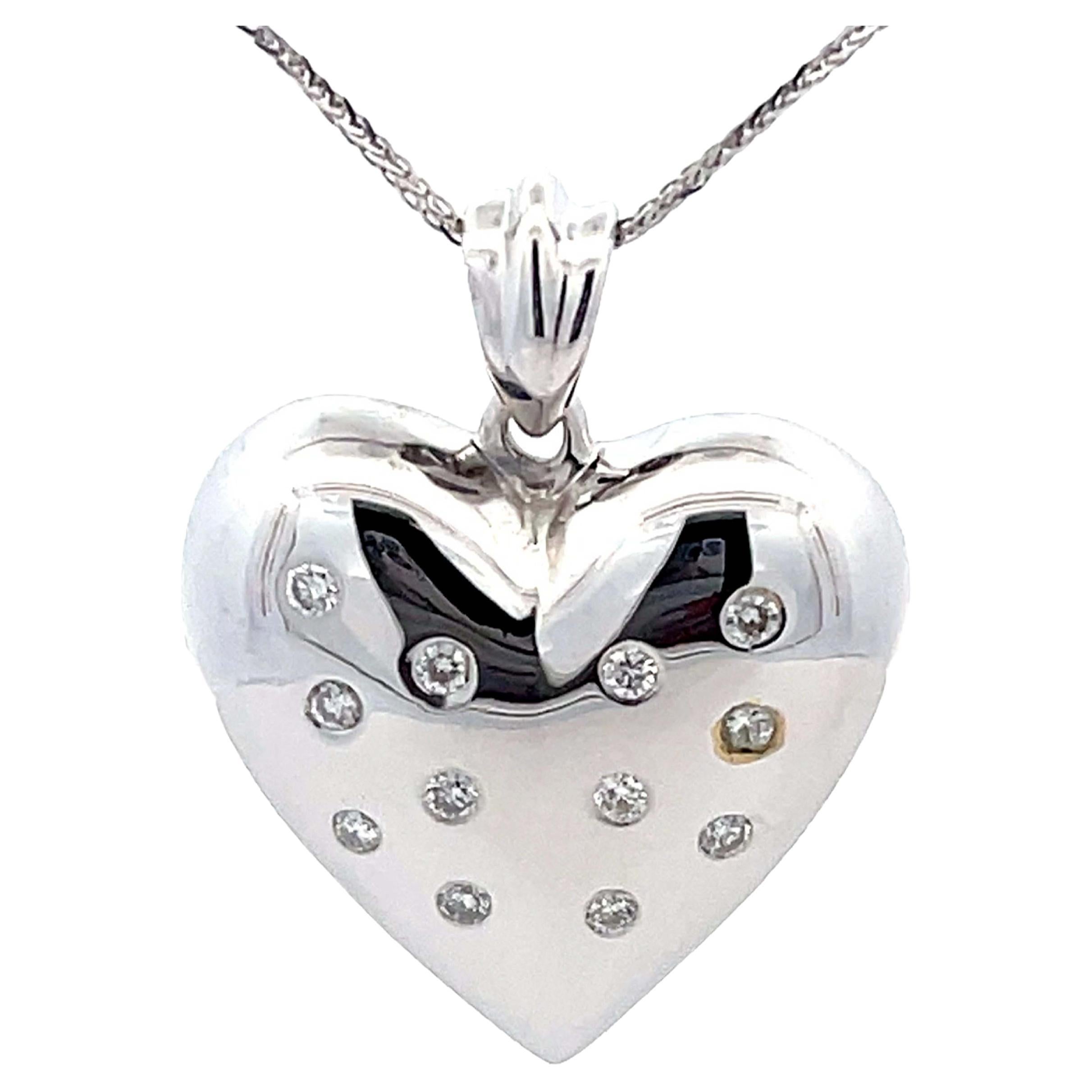 Diamond Heart Necklace in 14k White Gold For Sale
