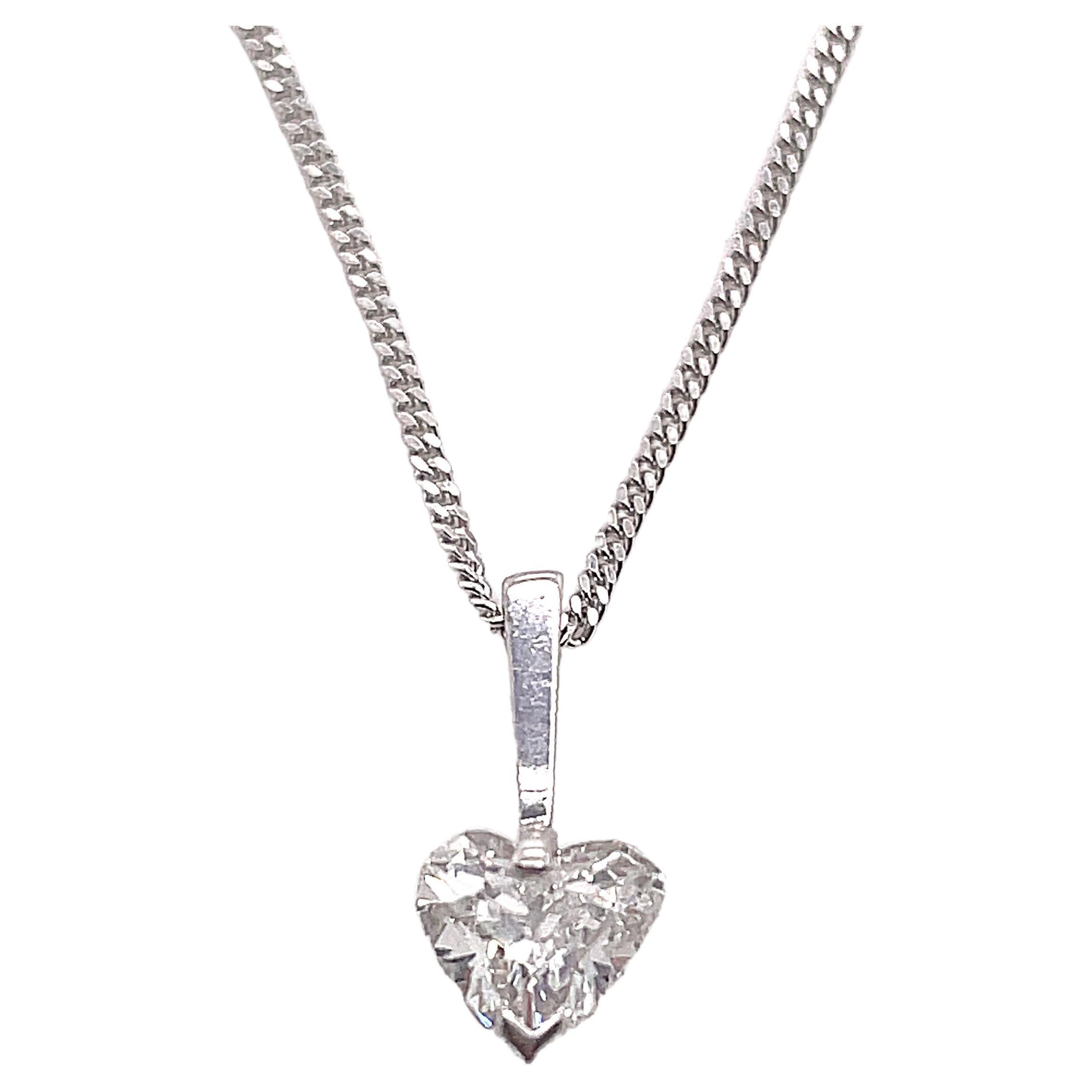 Diamond Heart Pendant 18 Karat White Gold For Sale