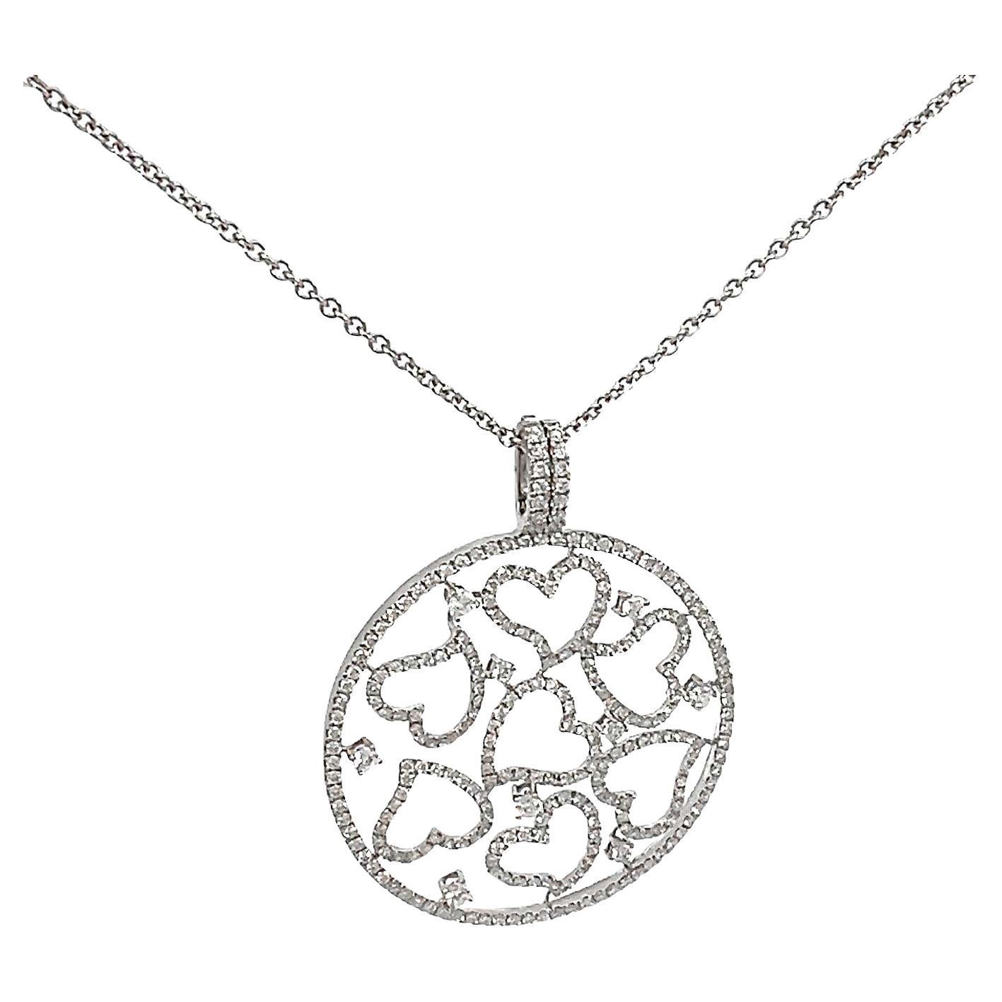 Pendentif circulaire en forme de cœur de diamant 