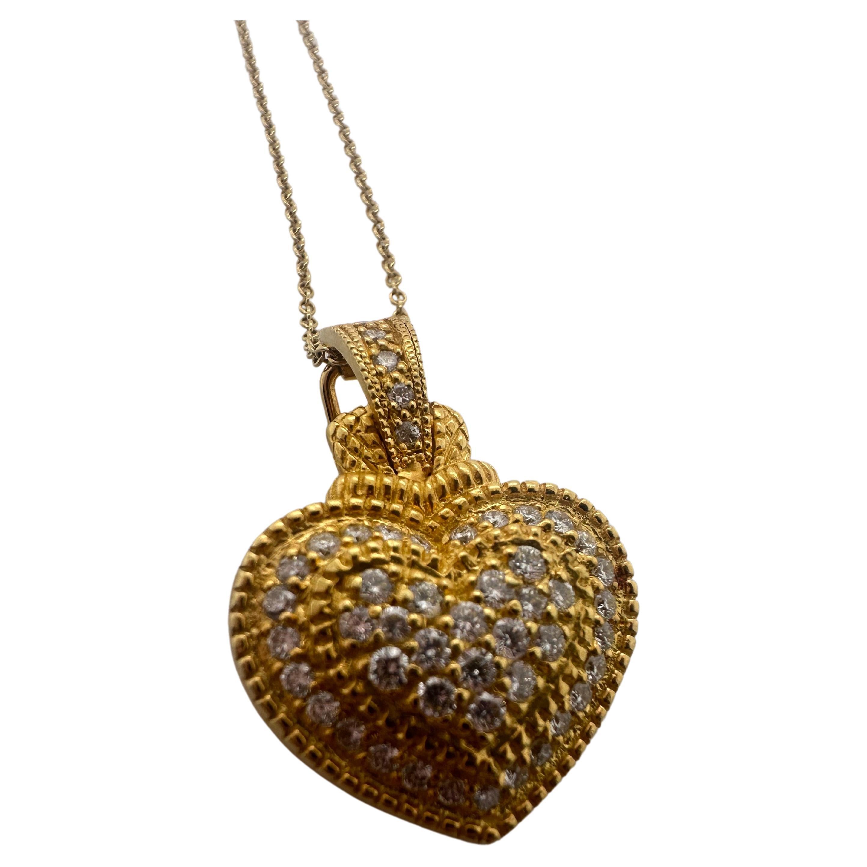 Diamond heart pendant 18KT gold yellow gold heart love pendant For Sale