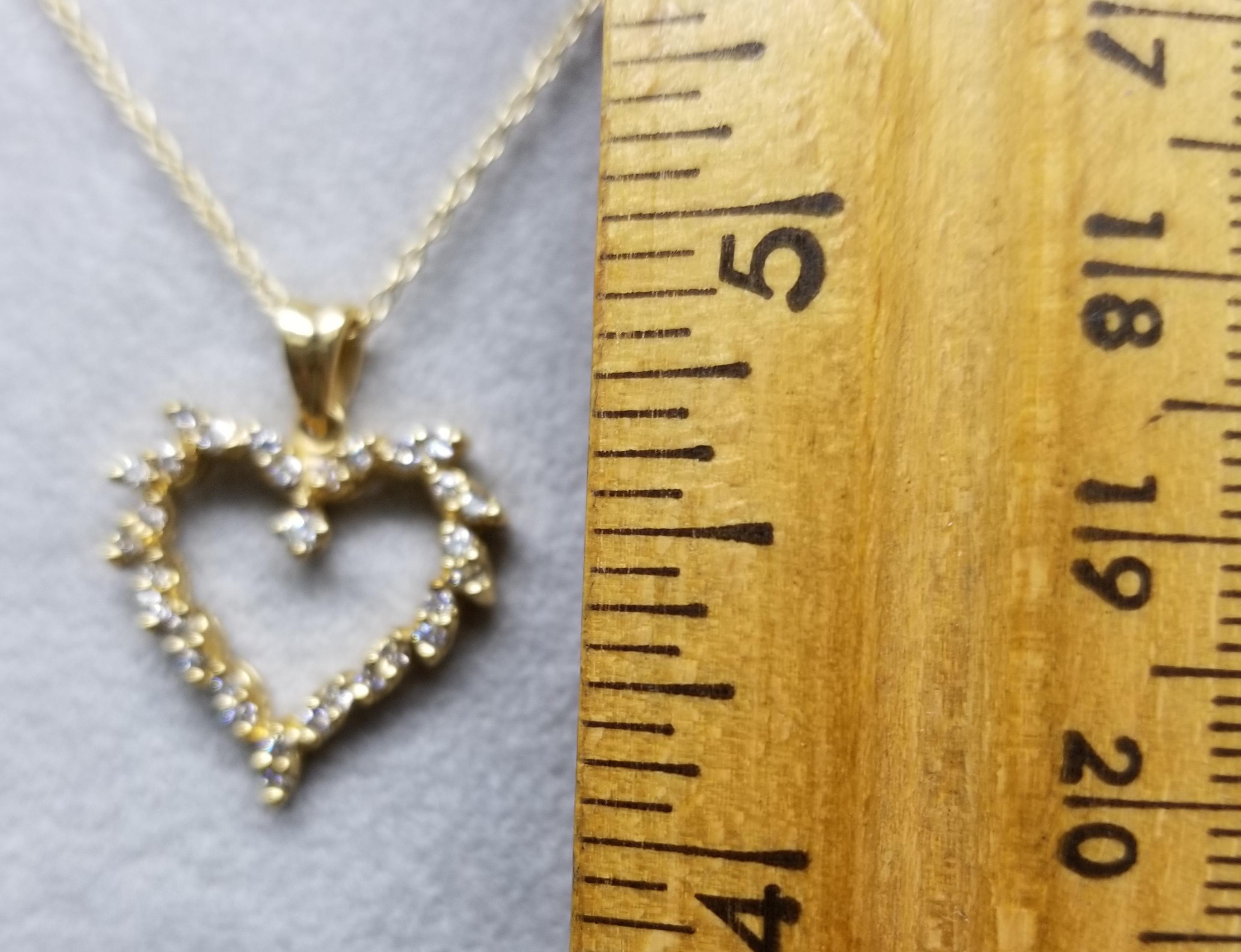 Round Cut Diamond Heart Pendant For Sale