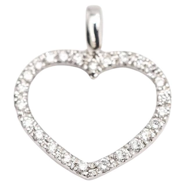 Ciondolo con cuore di diamante