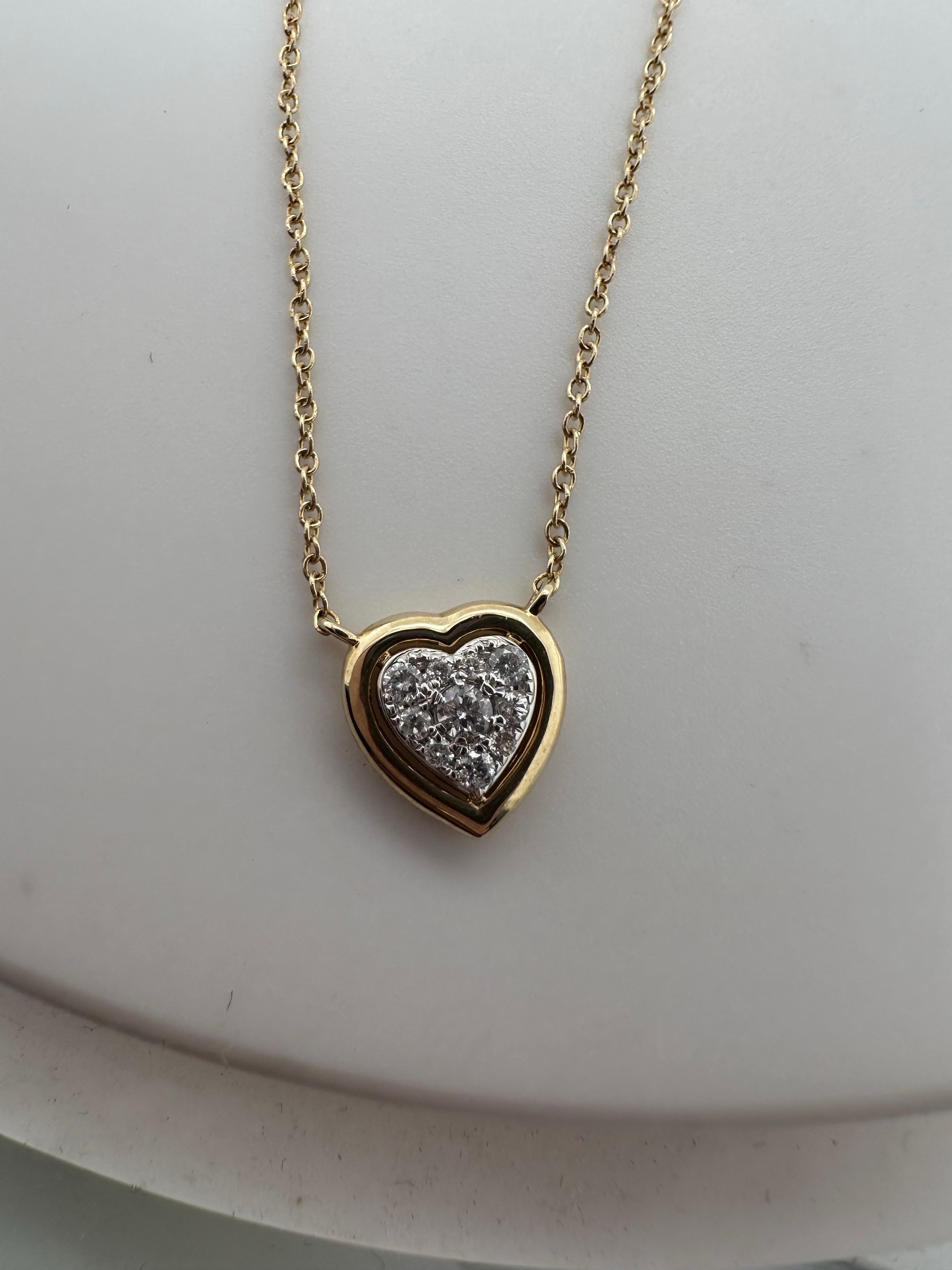 Women's or Men's Diamond heart pendant necklace 14KT gold For Sale