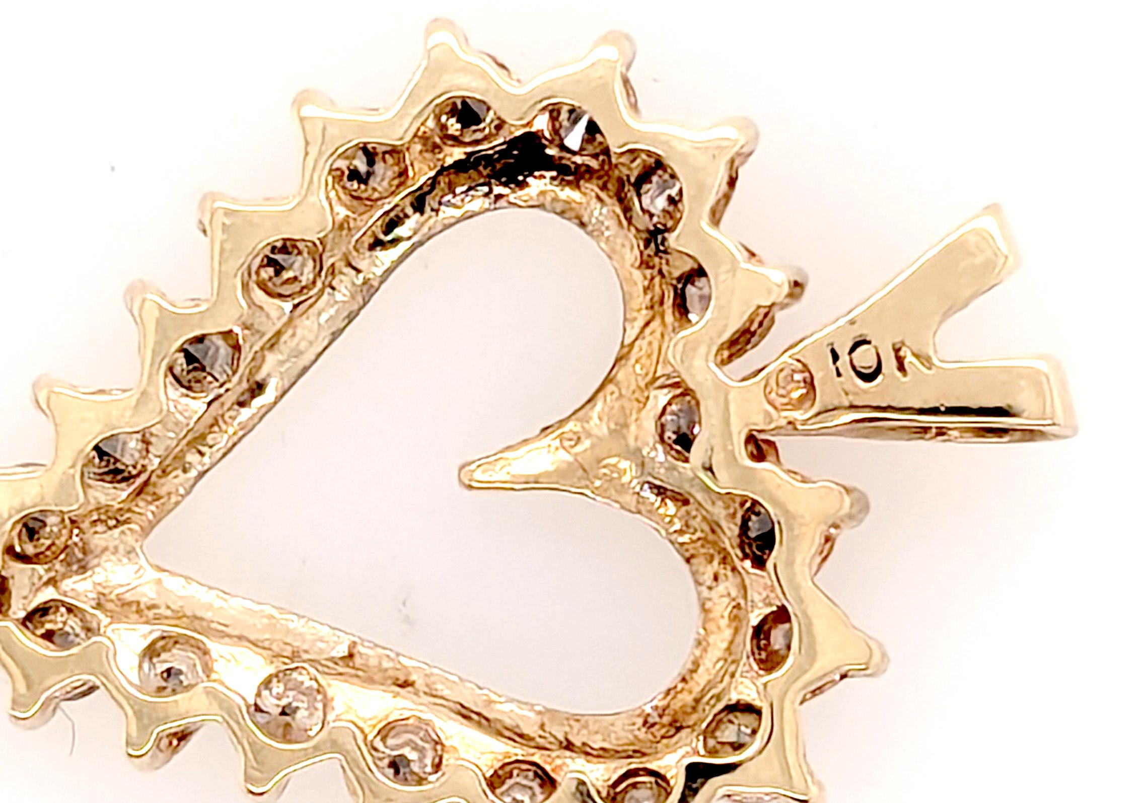 Collier pendentif cœur en diamant Natural Mined 1ct or jaune fête des mères Excellent état - En vente à Dearborn, MI