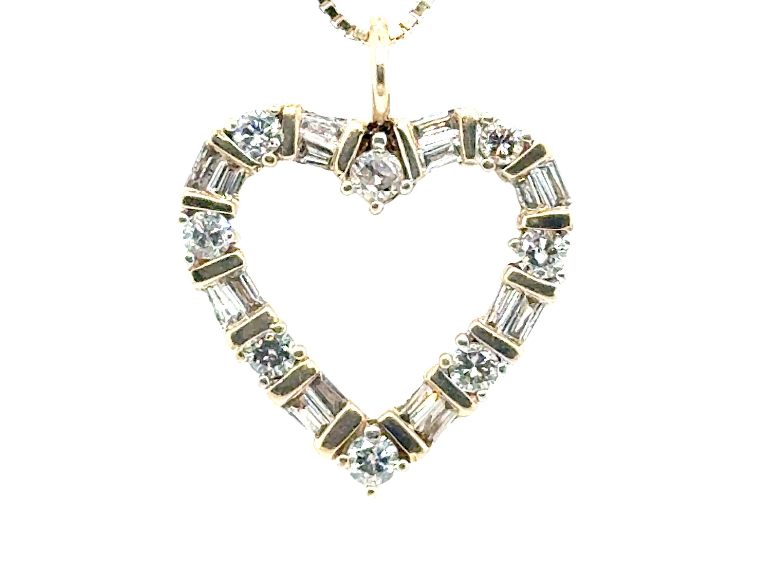Collana con ciondolo a forma di cuore con diamanti, coniati in modo naturale, da 0,75 carati per la festa della mamma in oro giallo 




Uno splendido design a forma di cuore 

Il regalo perfetto per la festa della mamma

Un grande regalo 

Oro