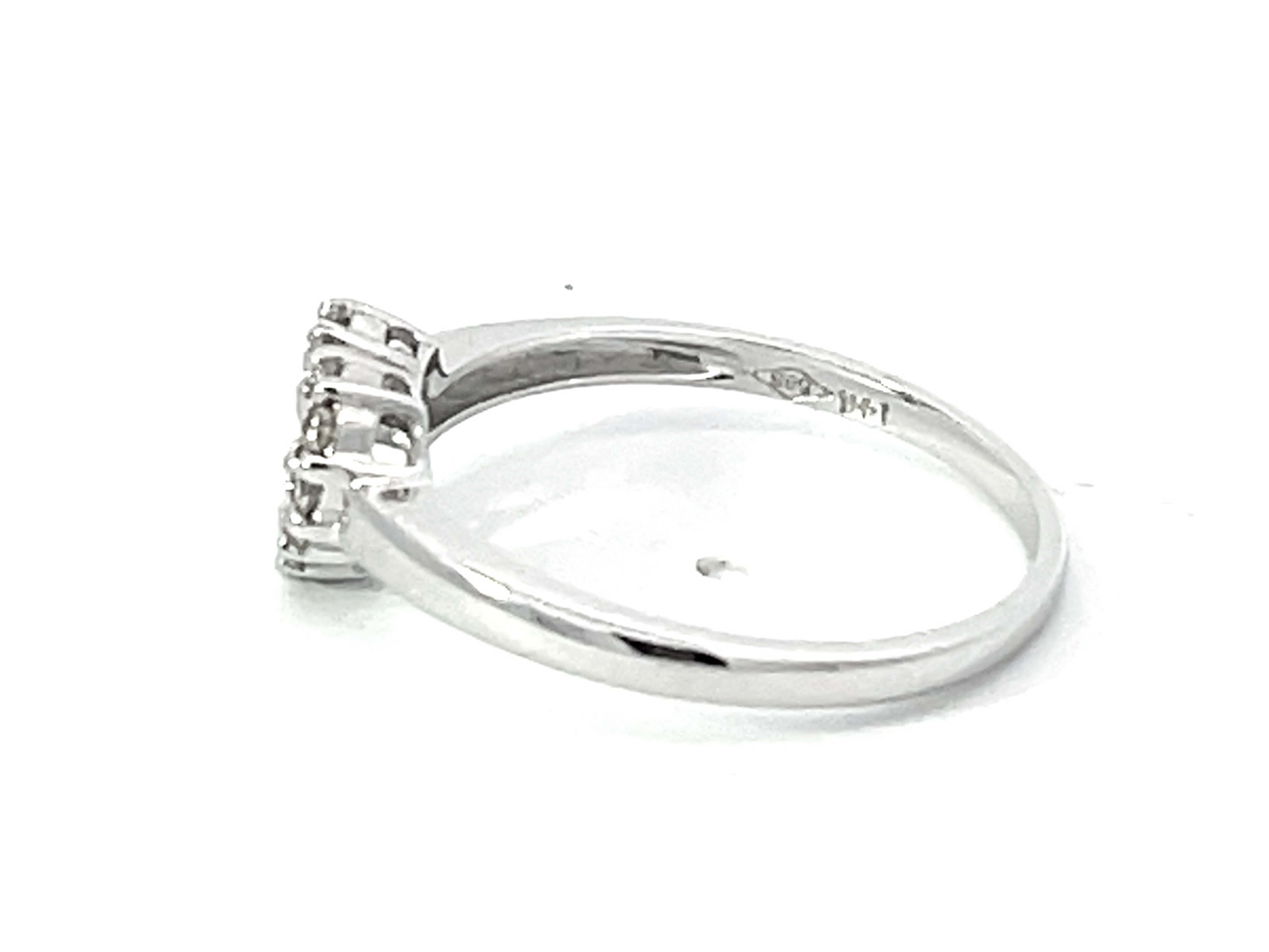 Brilliant Cut Diamond Heart Ring in 14k White Gold For Sale