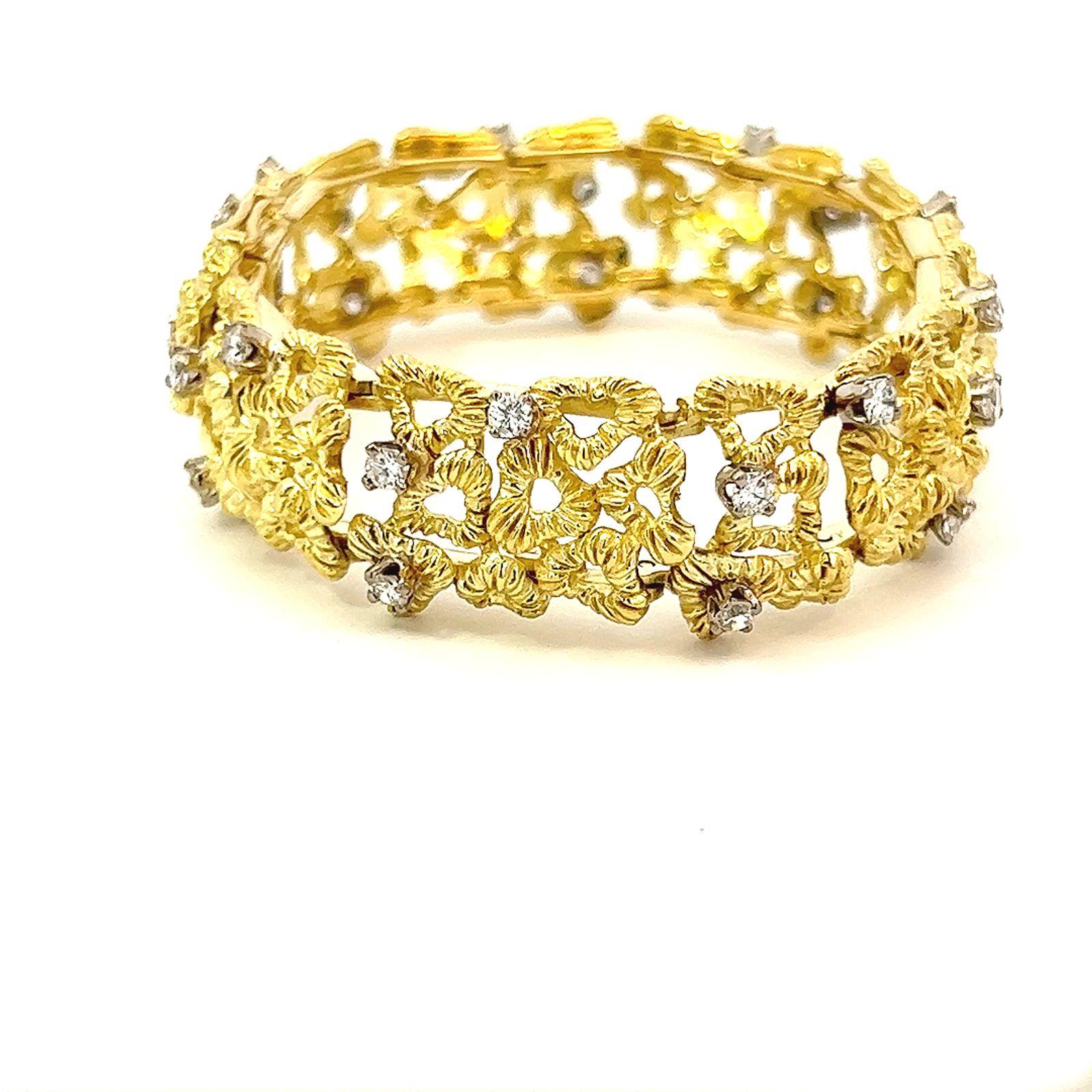 Women's Diamond Heart Shape Yellow Gold Link Bracelet For Sale