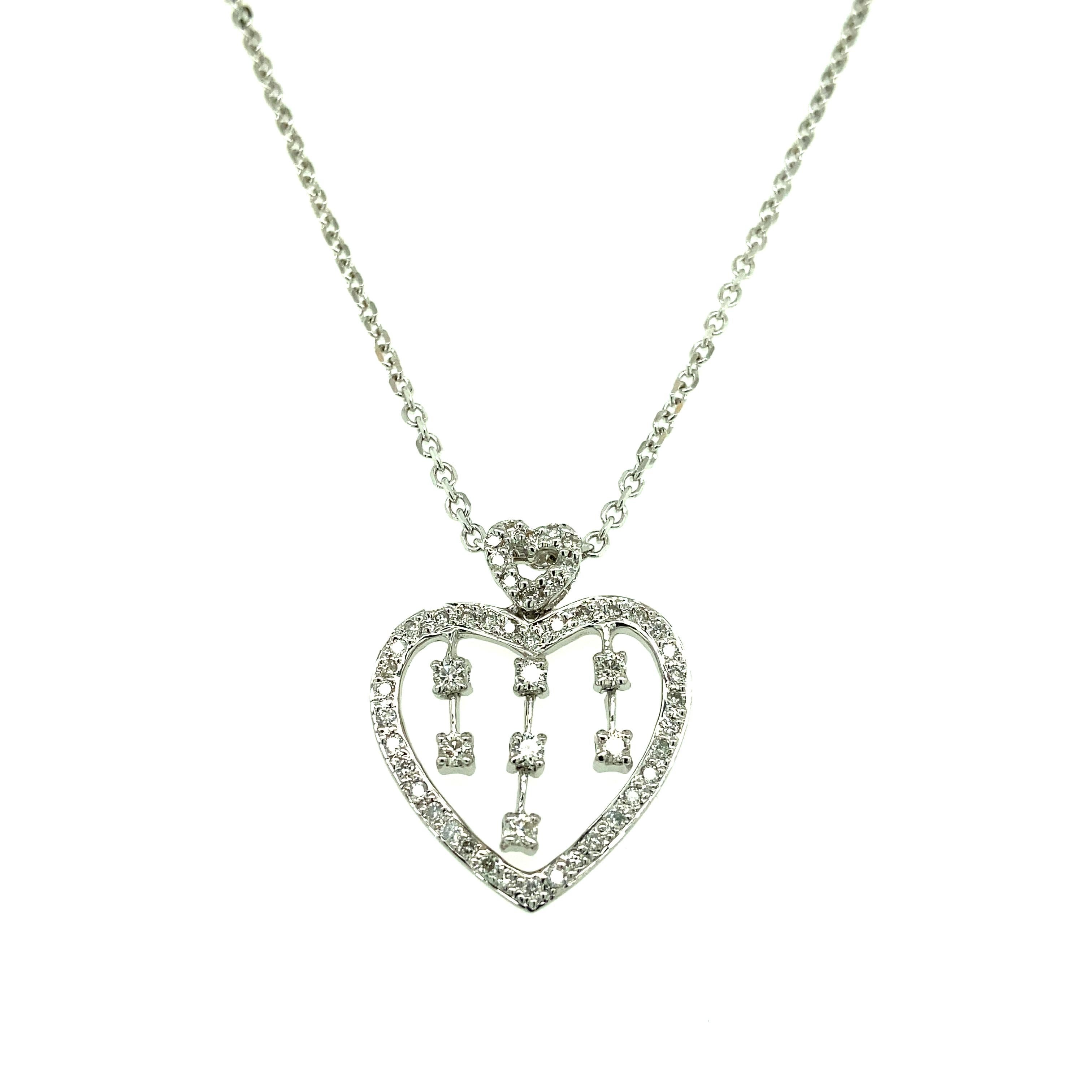 Round Cut Diamond Heart Shaped Pendant