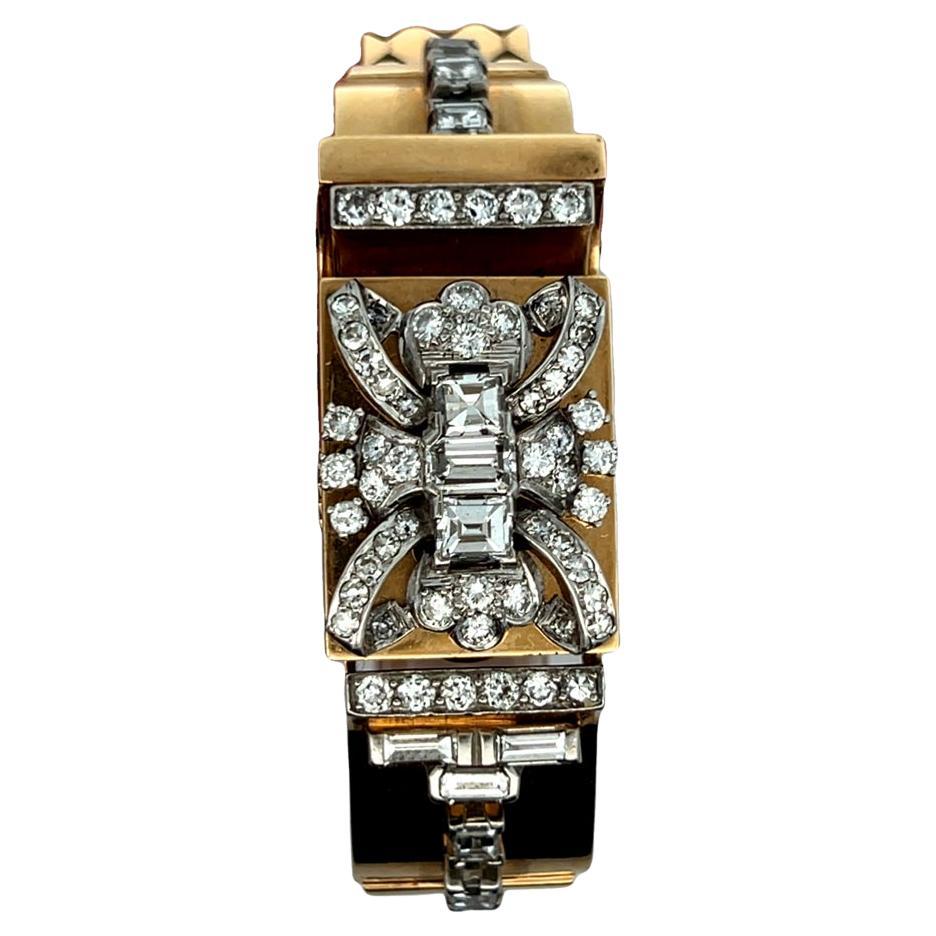 Reloj Oculto con Diamantes