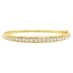 Diamond Hinged Bangle Bracelet in 18K Yellow Gold