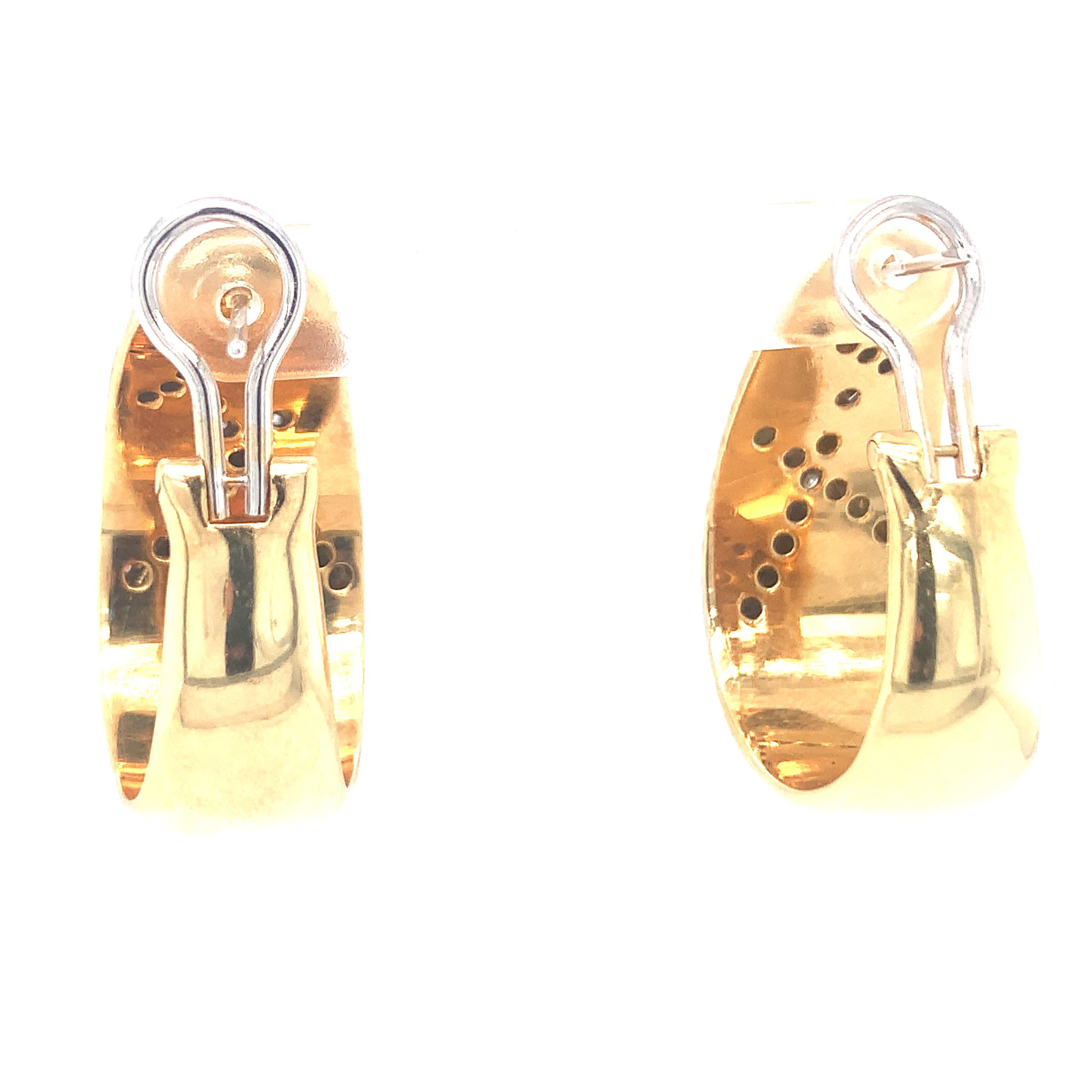 Diamond Hoop 18K Yellow Gold Earrings In Good Condition For Sale In Beverly Hills, CA