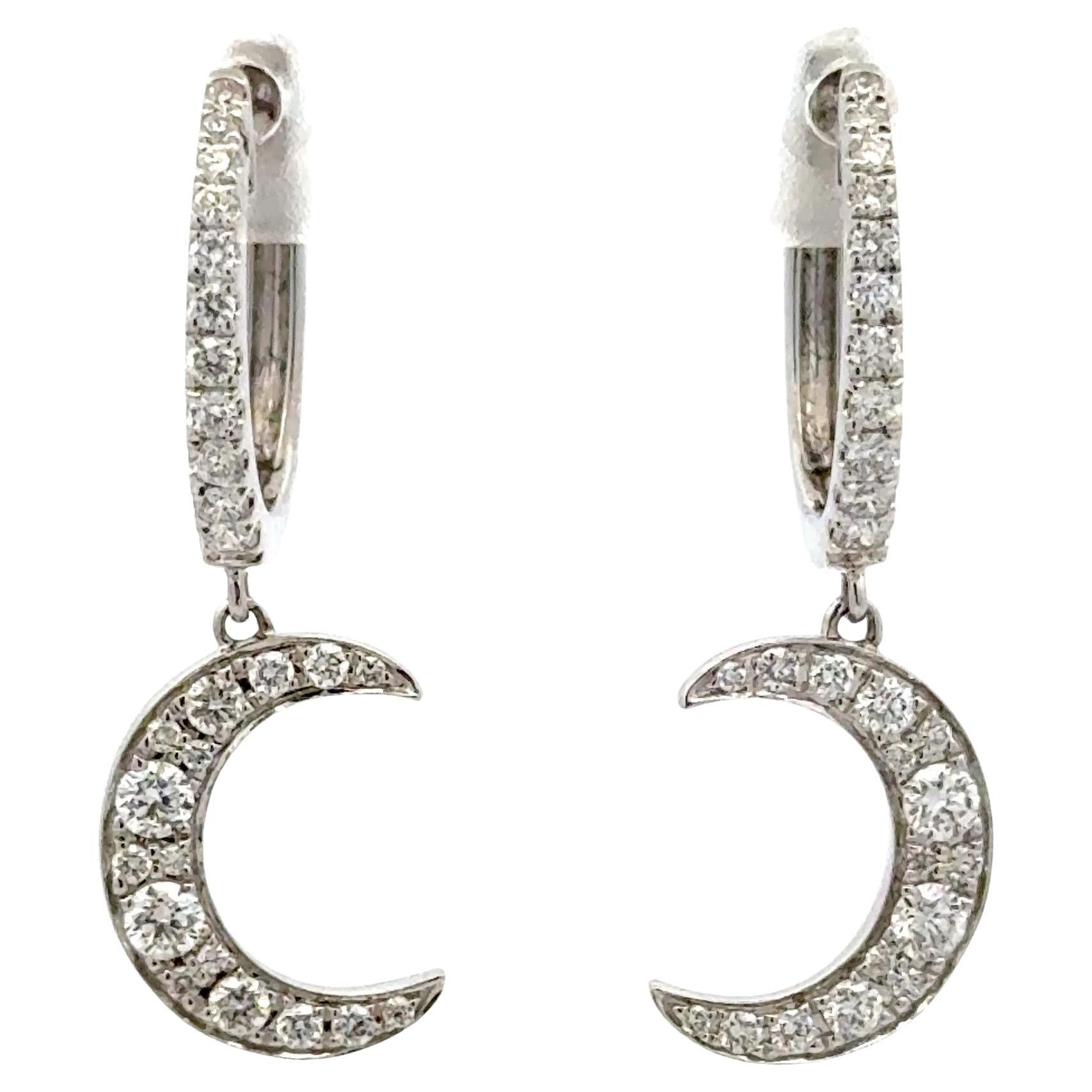 Orecchini con diamanti a cerchio a goccia a mezzaluna 0,60 carati in oro bianco 18KT G VS2 in vendita