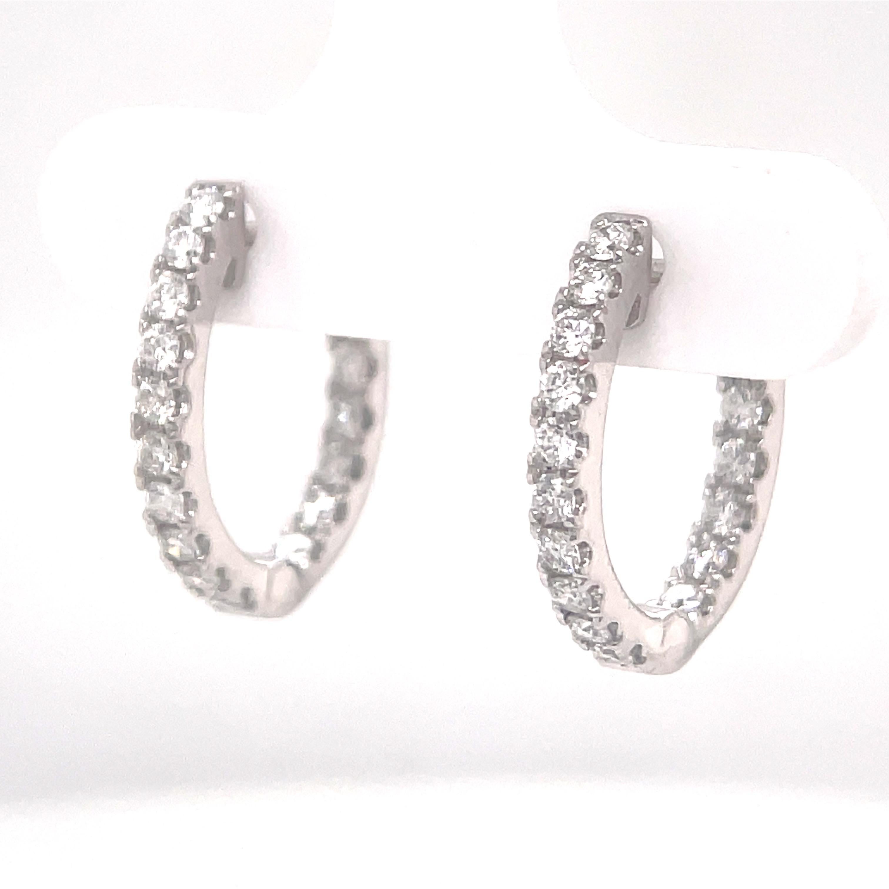 Diamond Hoop Earrings 0.82 Carats 14 Karat White Gold 2.9 Grams In New Condition For Sale In New York, NY