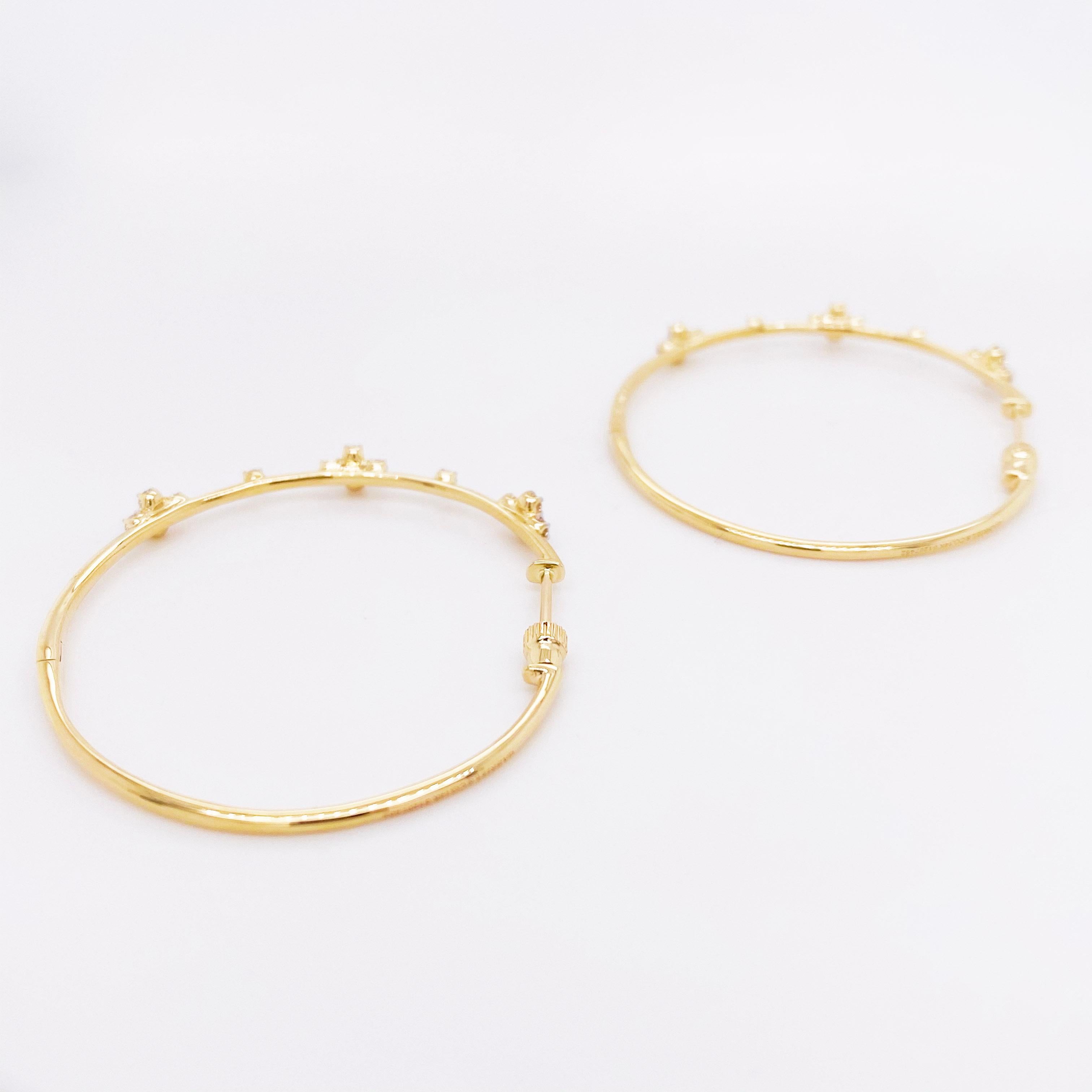 Diamond Hoop Earrings, 14 Karat Yellow Gold Prong Set Round Classic Screw Back In New Condition For Sale In Austin, TX