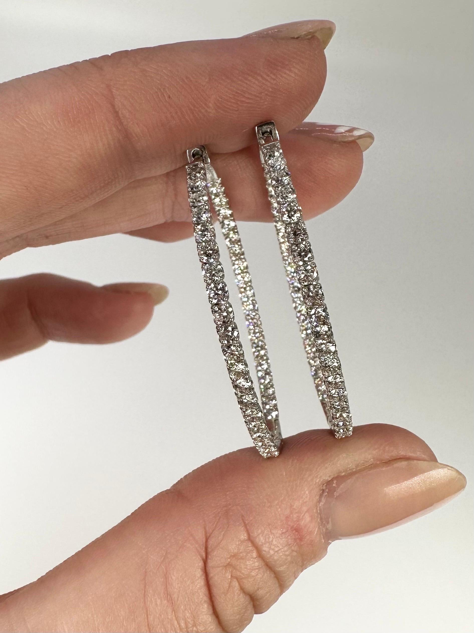 Orecchini a cerchio con diamanti in oro bianco 14KT orecchini a cerchio interno 3carati WOW In condizioni Nuovo in vendita a Jupiter, FL