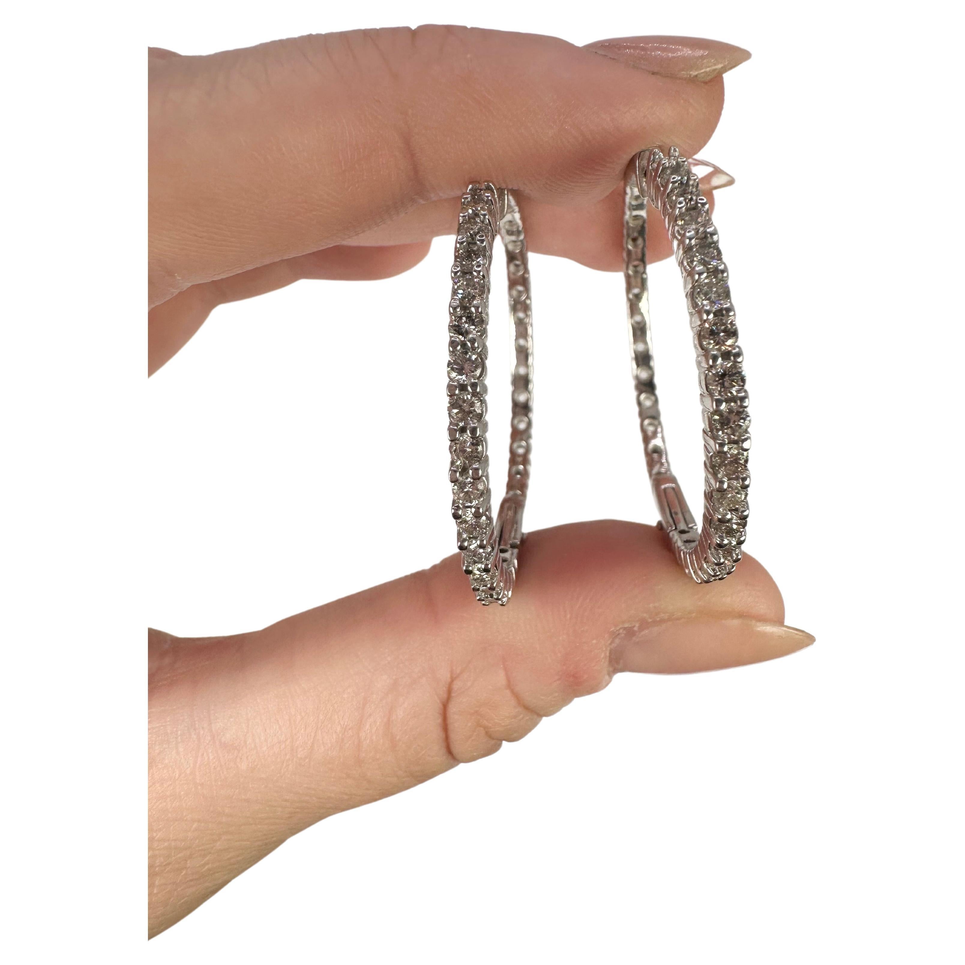Diamond Hoop Earrings 14kt White Gold Stunning Sparkling Hoop Earrings 1.52ct In New Condition For Sale In Jupiter, FL