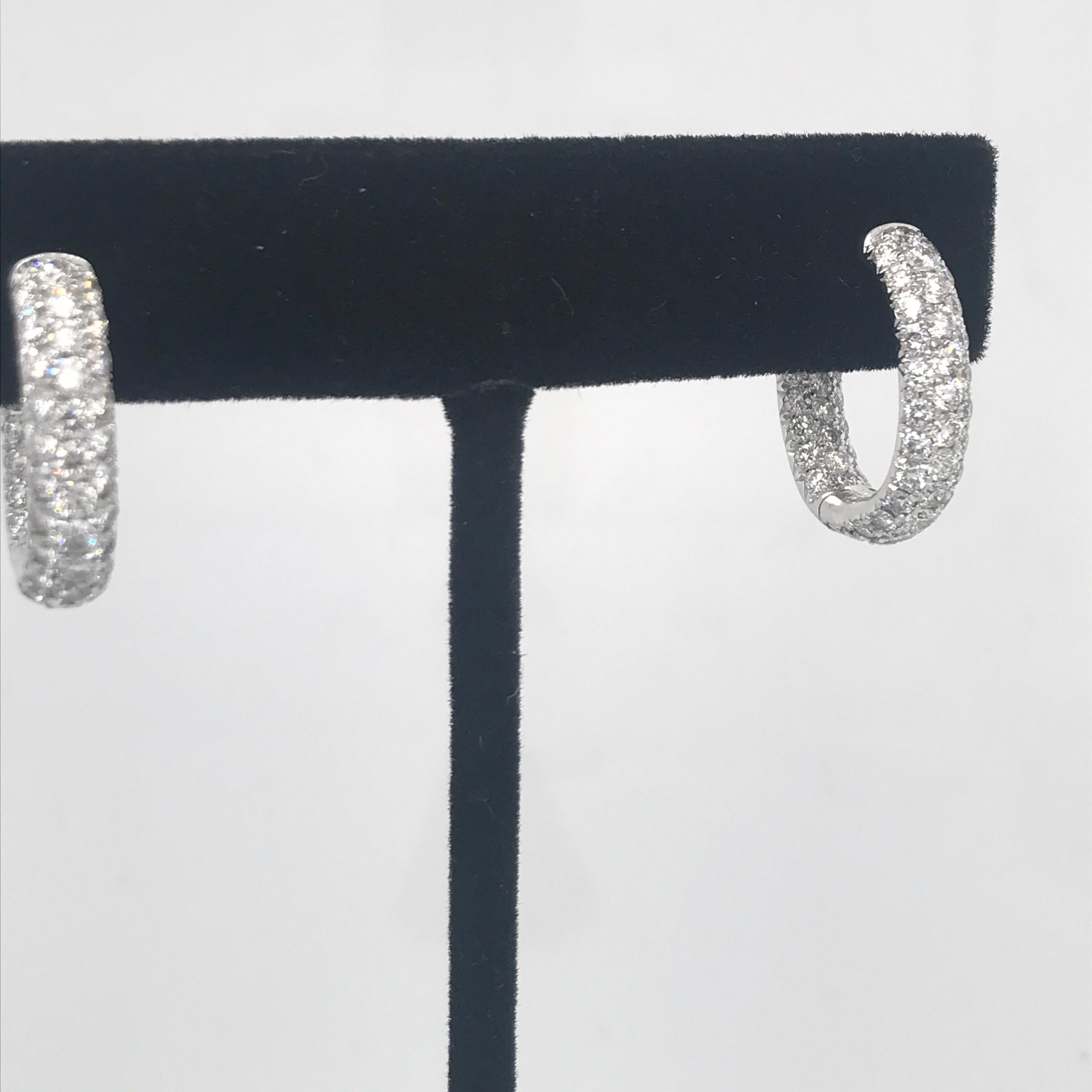 Contemporary Diamond Hoop Earrings 2.95 Carat 18 Karat White Gold For Sale