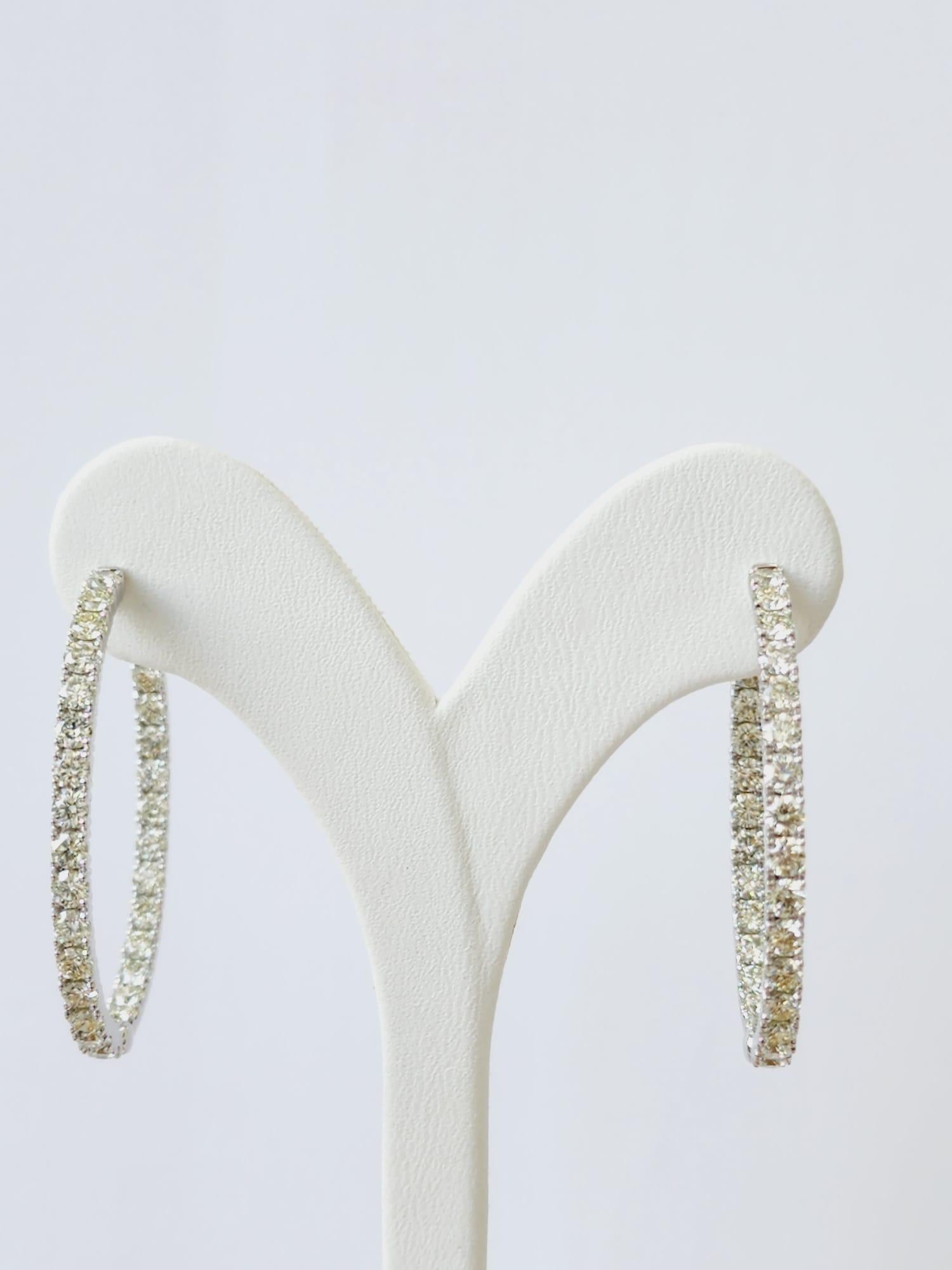 Diamond Hoop Earrings 4.7 Carat in 18 K White Gold  For Sale 2