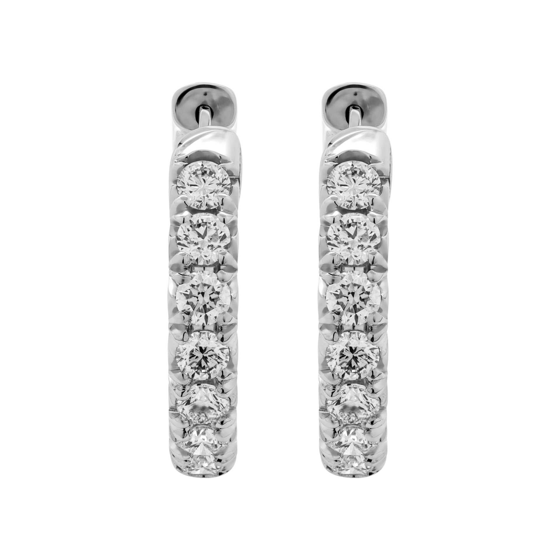 Diamond Hoop Earrings in White Gold with 4.7ct In New Condition For Sale In New York, NY