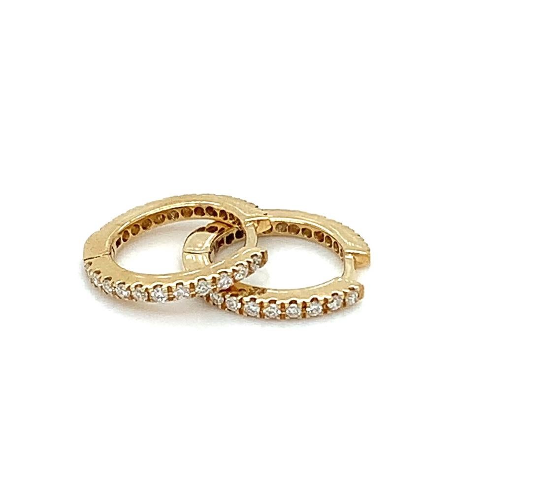 Diamond hoop earrings small 18k yellow gold In New Condition For Sale In London, GB