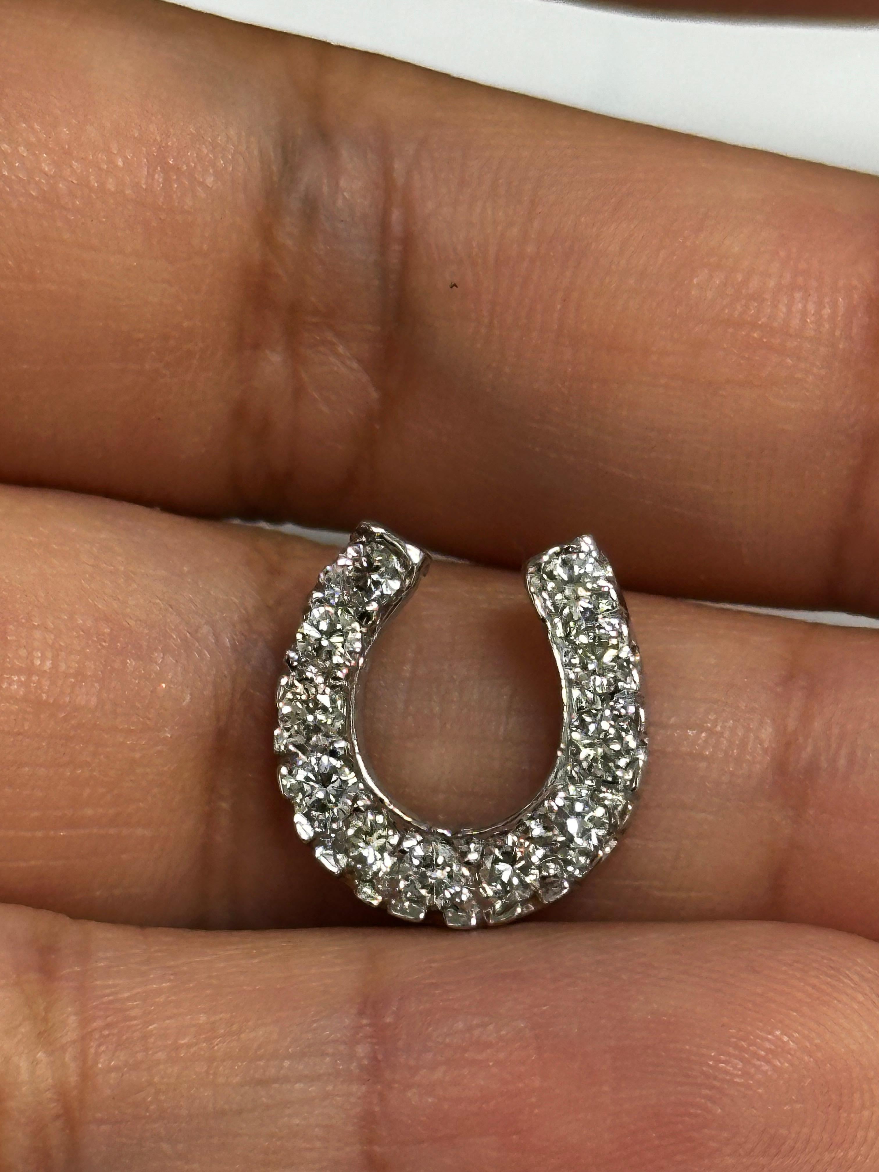 Round Cut Diamond Horseshoe Pendant Necklace in White Gold For Sale