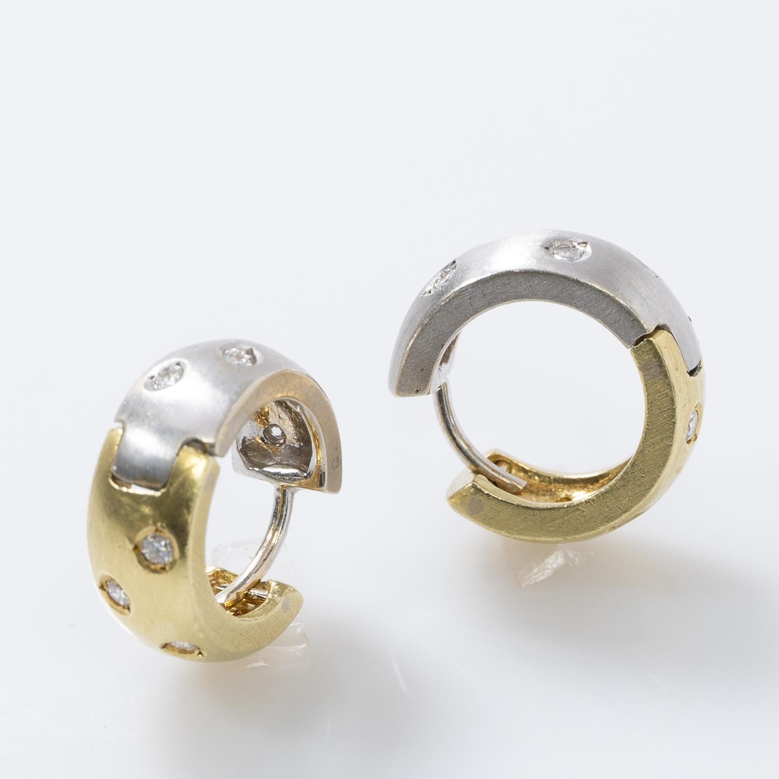 Huggie-Ohrringe mit Diamanten (Moderne)