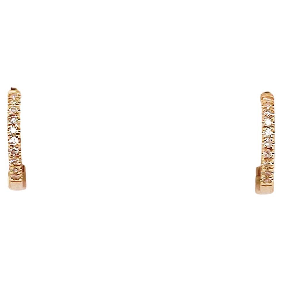 Boucles d'oreilles Huggie en or jaune 14 carats et diamants, parfaites pour tous les jours, avec diamants