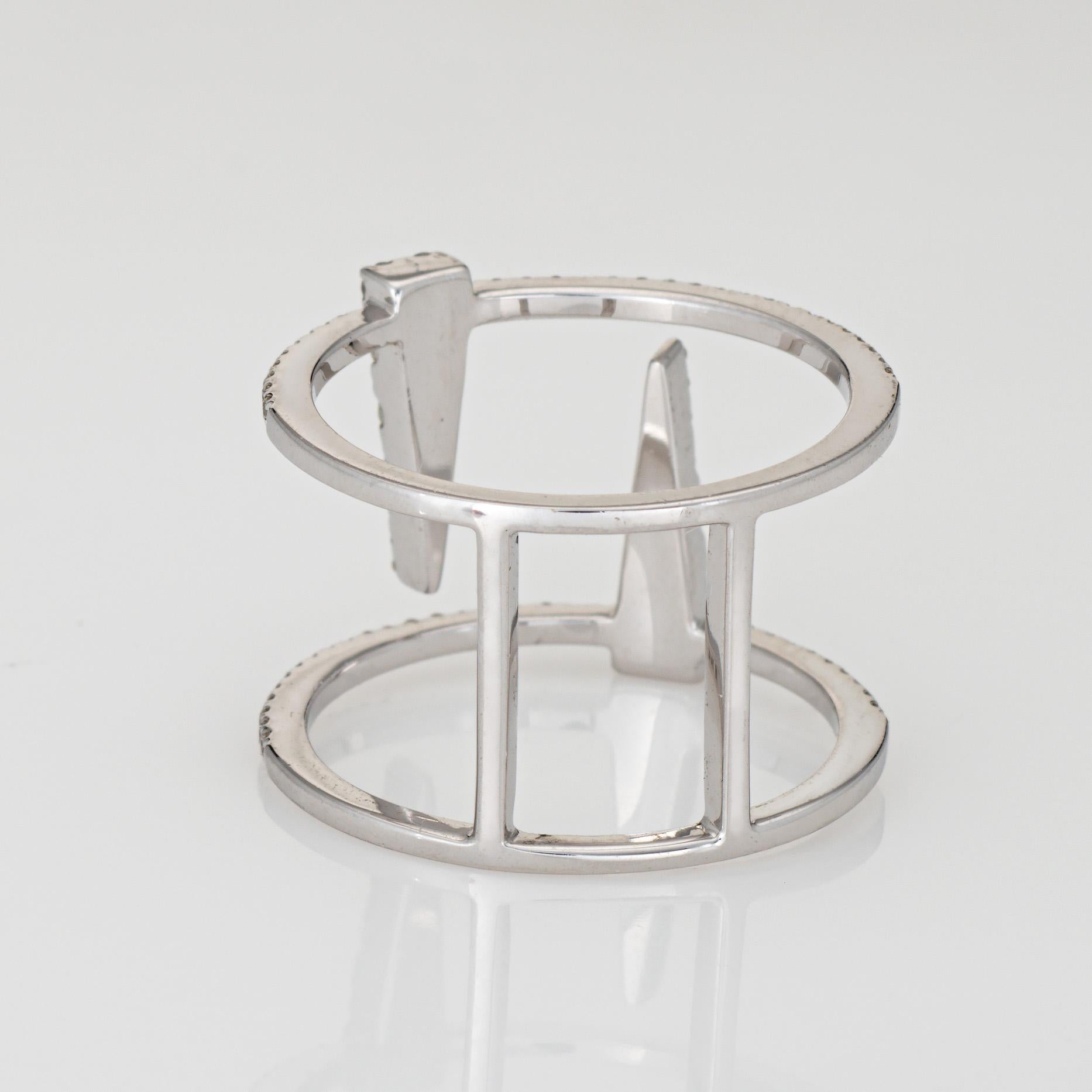 Diamond Icicle Ring Sz 5.75 18k White Gold Estate Fine Abstract Jewelry In Good Condition For Sale In Torrance, CA