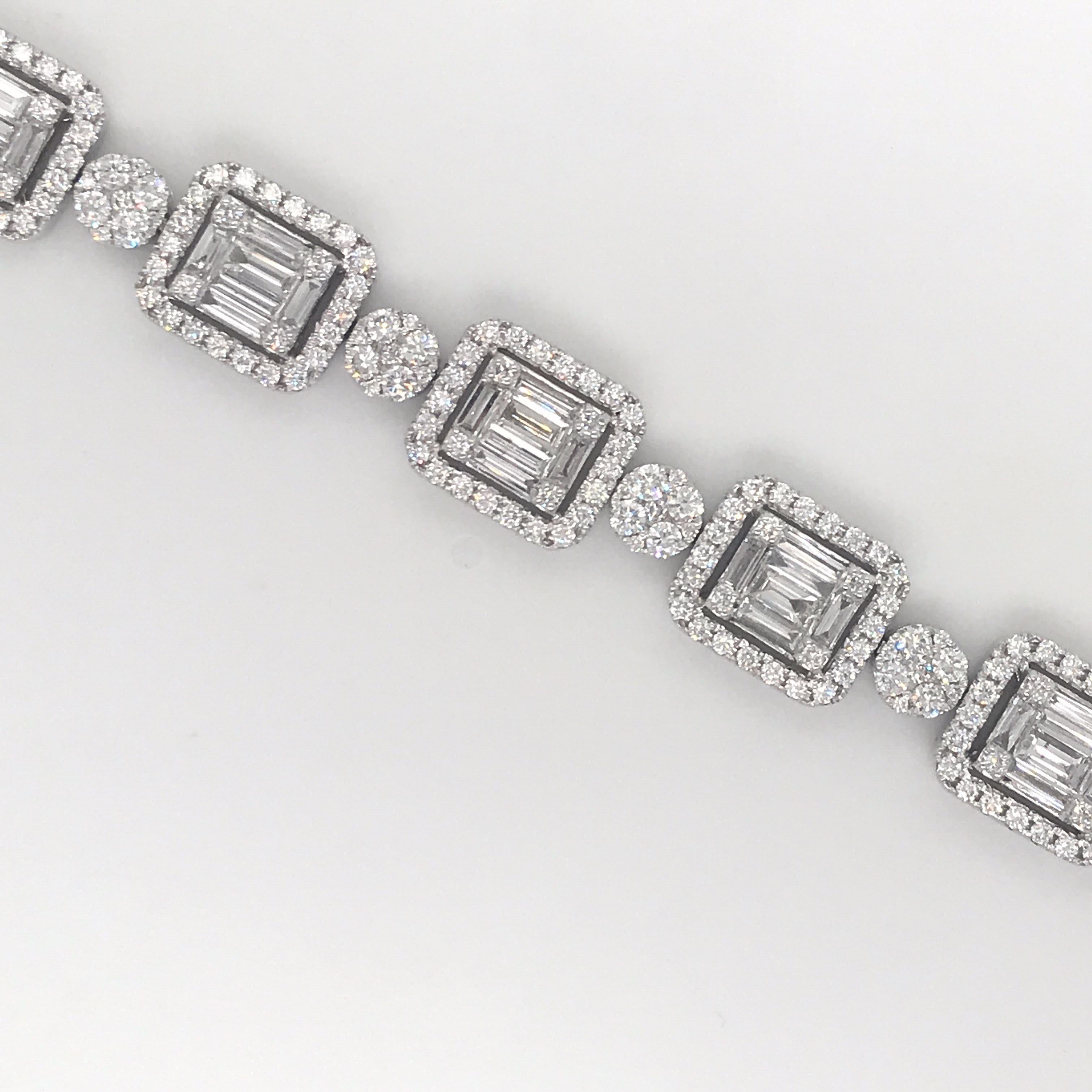 Contemporary Diamond Illusion Bracelet 10.04 Carat 14 Karat White Gold For Sale