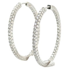 Orecchini a cerchio con diamanti In-and-Out, Brillianti rotondi e lavorati, 1,75 carati, 18 carati &New