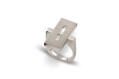 Diamond in White Gold Suspended Rectangle Ring