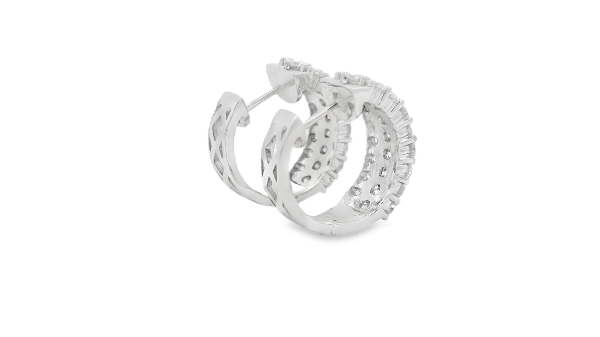 Diamond Inside-Out Hoop Earrings 4.00ct in 14K White Gold en Nuevo estado para la venta en New York, NY
