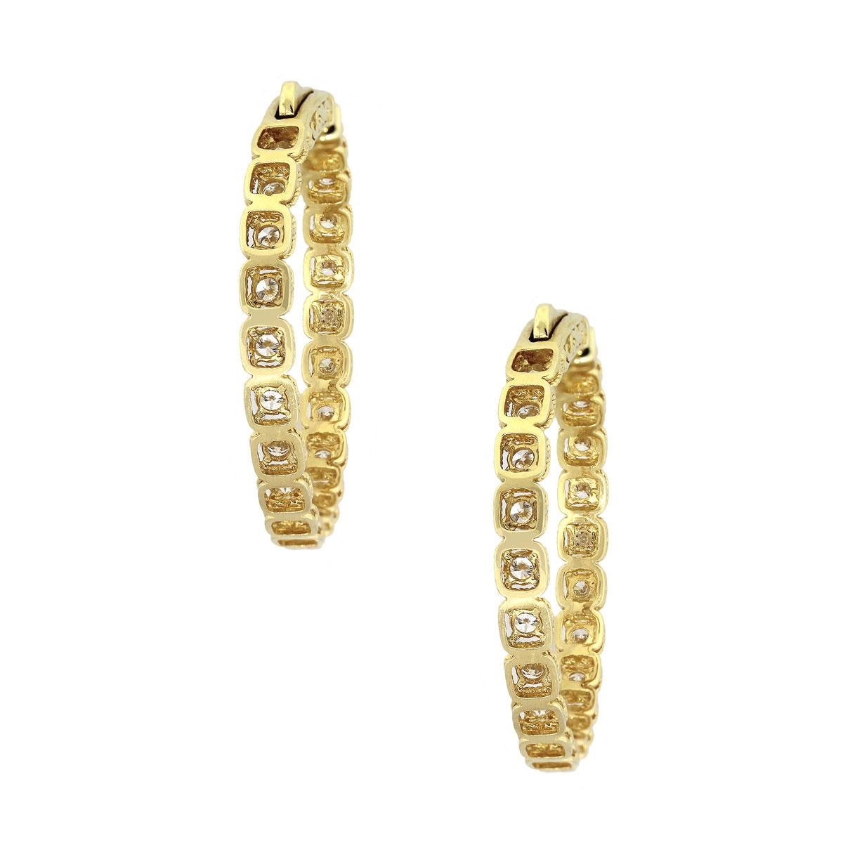 Material: 14k Yellow Gold
Diamond Details: Approximately 3.38ctw of round brilliant diamonds. Diamonds are G/H in color and SI in clarity.
Measurements: 1.50″ x 0.16″ x 1.48″
Earring Backs: Hinged
Total Weight: 11.5g (7.4dwt)
SKU: A30312433