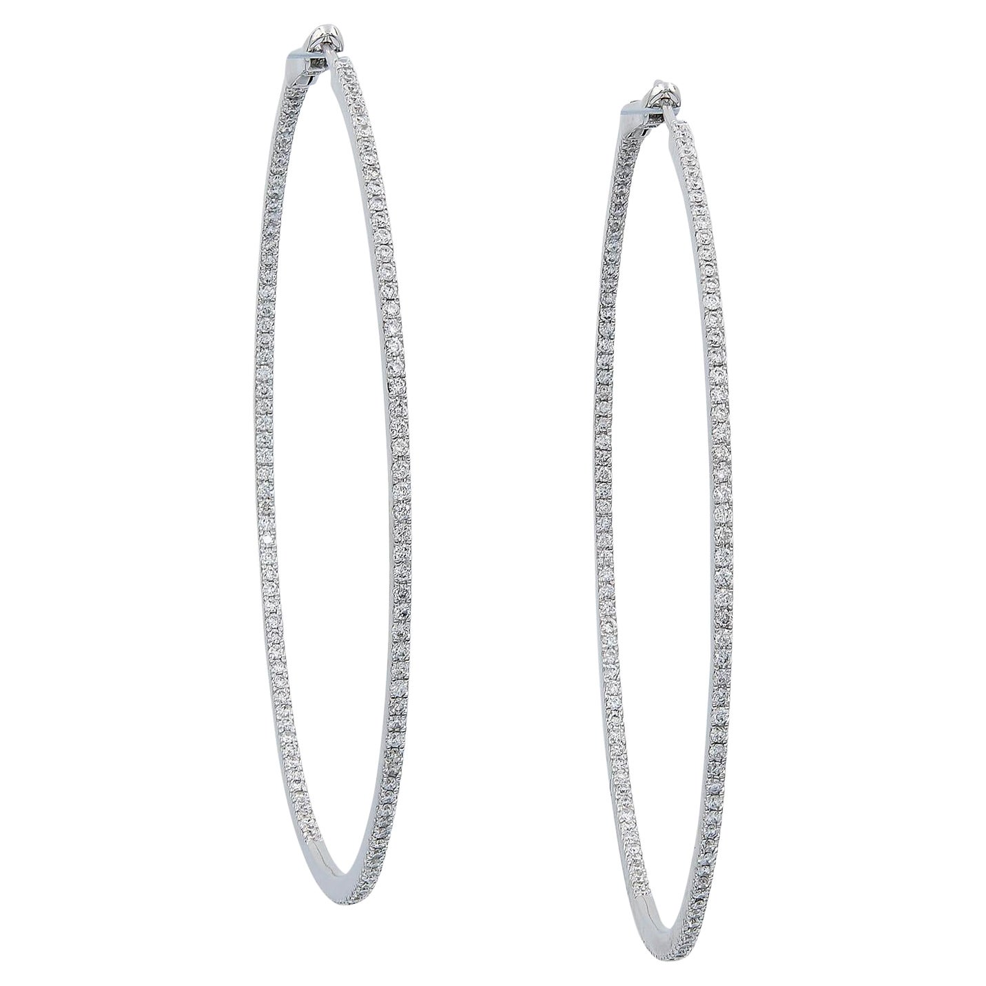 Orecchini a cerchio con diamante Inside-Out in oro 18 carati
