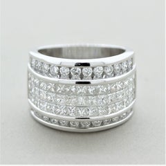 Diamond Invisible-Set Gold Band Ring