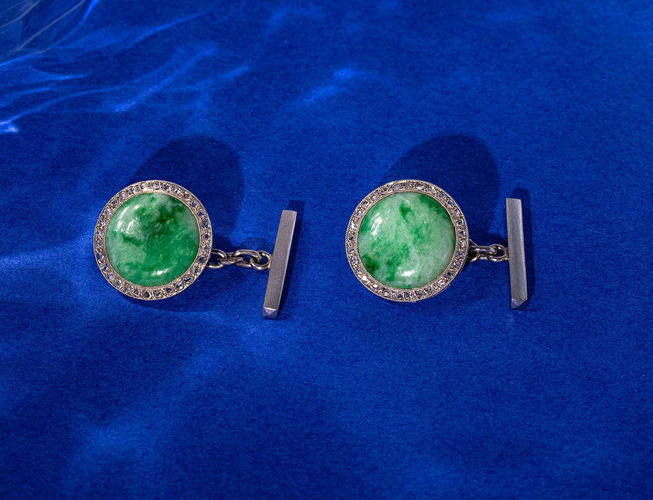 Boutons de manchette en platine, jade et diamants, début du XXe siècle Excellent état - En vente à Berlin, DE