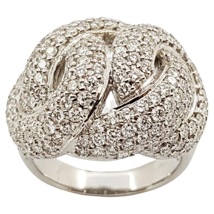 Diamond Knot Ring Set in 18 Karat White Gold Settings For Sale