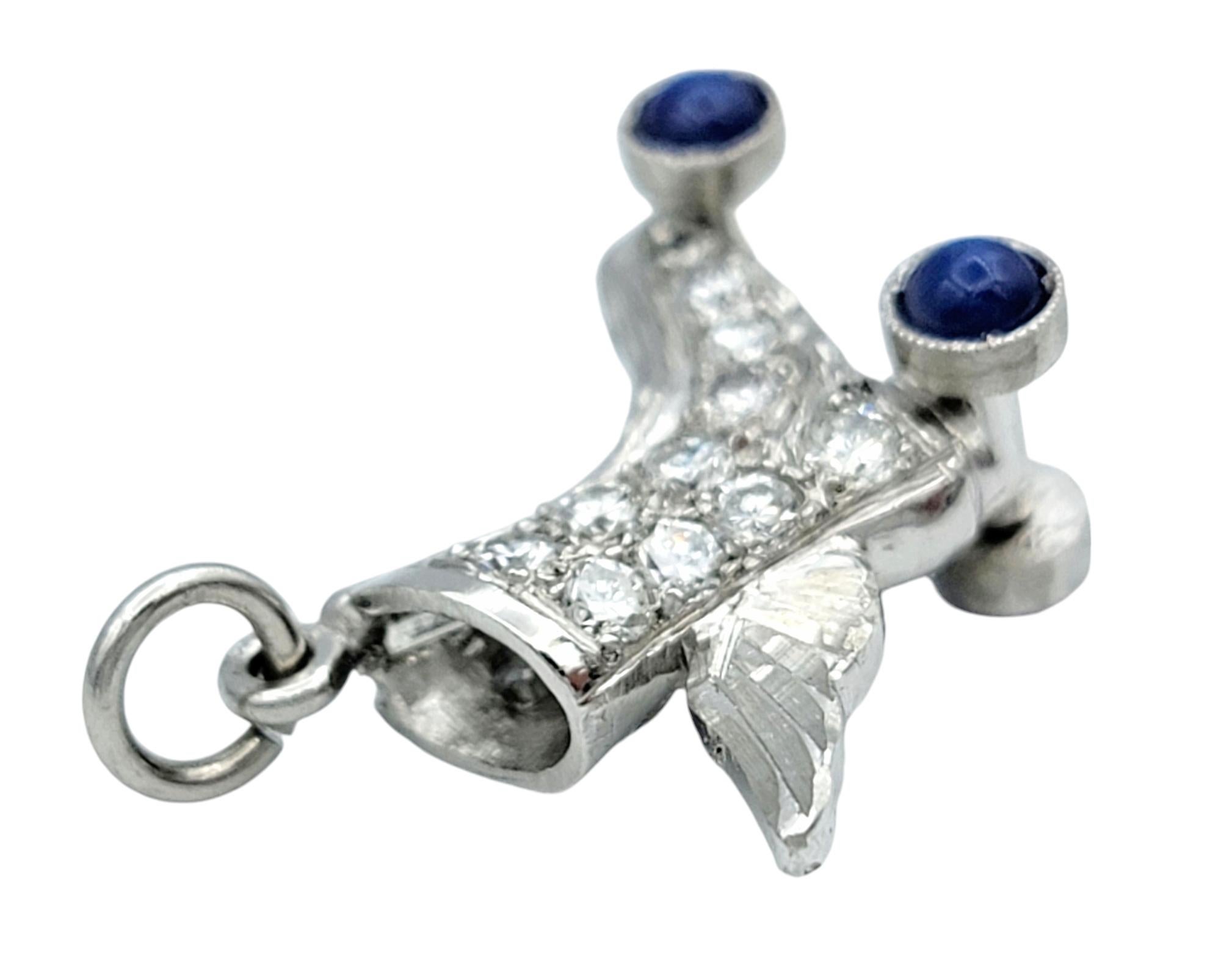 Ciondolo con diamante e zaffiro blu di laboratorio per pattini a rotelle in platino in vendita 1