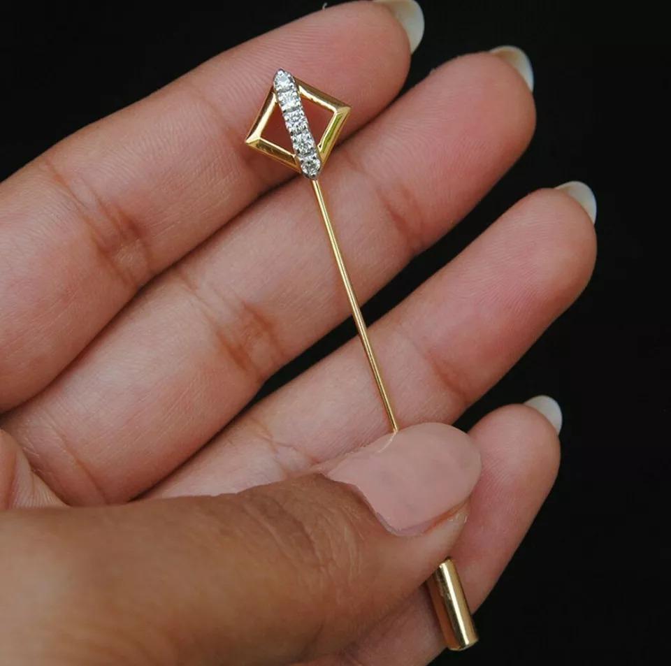 Diamond Lapel Pin in 14k Solid Gold for Men In New Condition For Sale In Chicago, IL