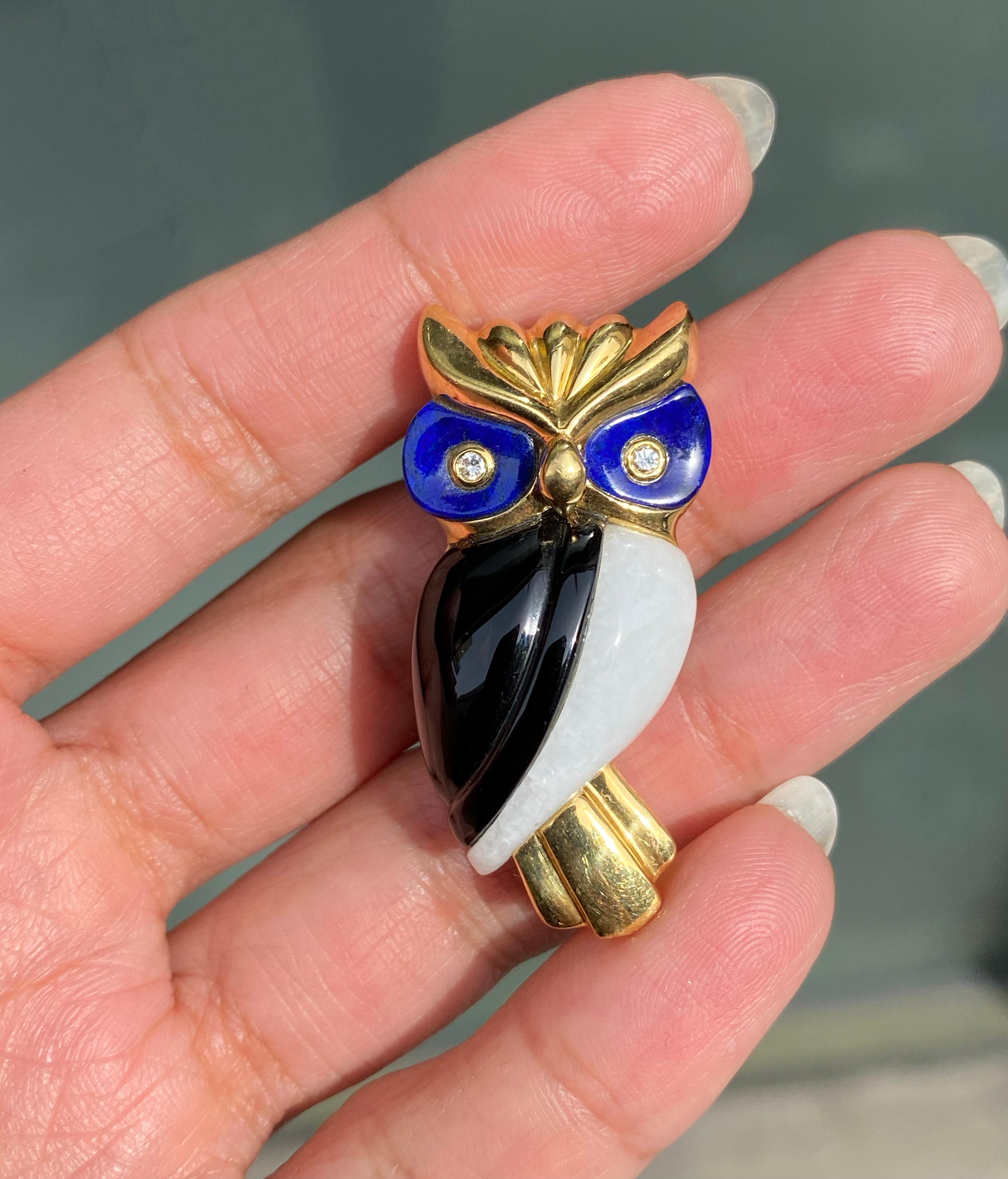 Retro Diamond, Lapis Lazuli, Onyx and Quartz 18 Carat Yellow Gold Owl Brooch For Sale