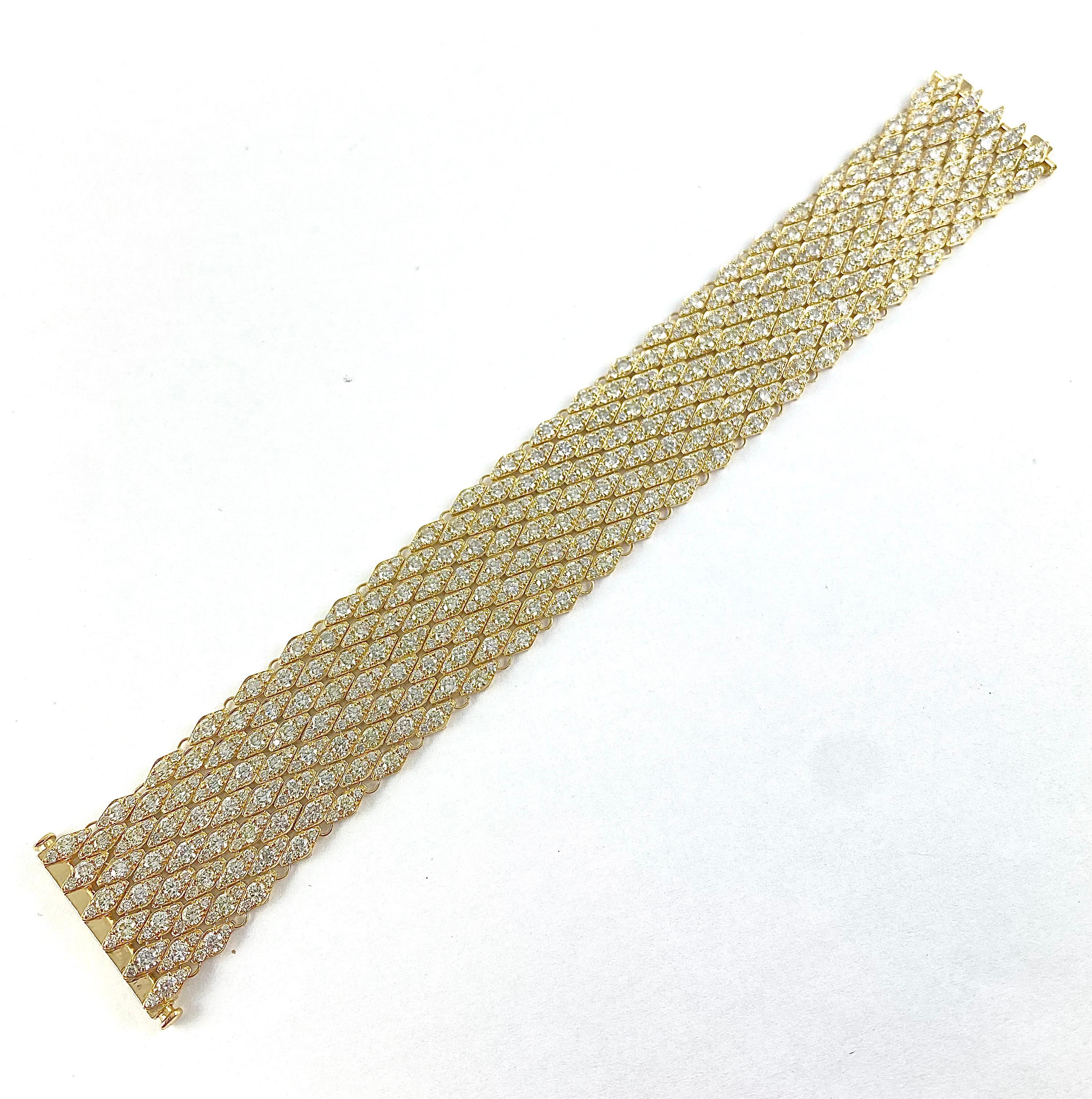 Taille ronde Bracelet en treillis de diamants en or jaune 18K, 21.50 carats en vente