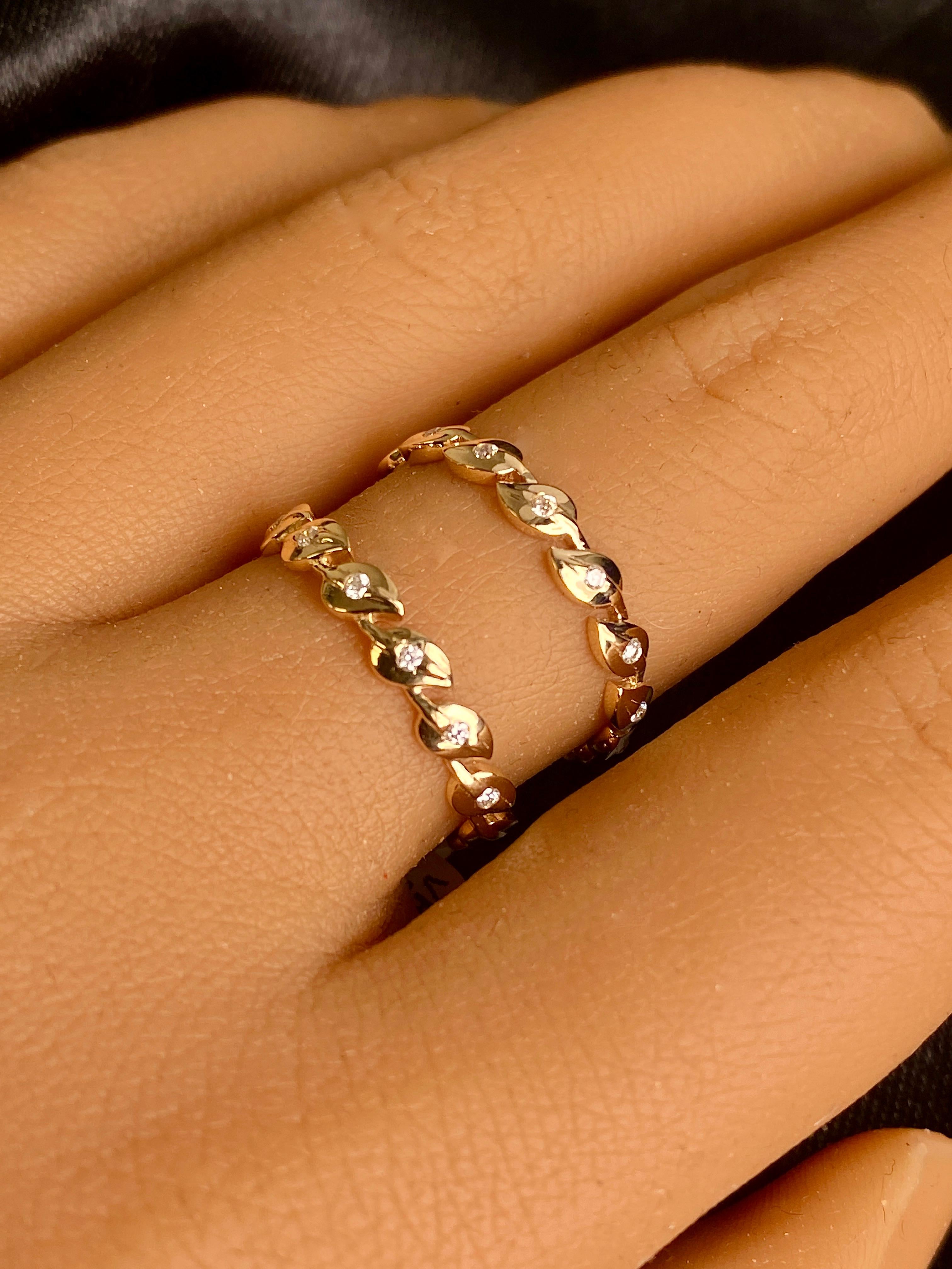 Round Cut Diamond Leaf Band, 14k Solid Yellow Gold Ring, Dainty Diamond Ring Stackable For Sale