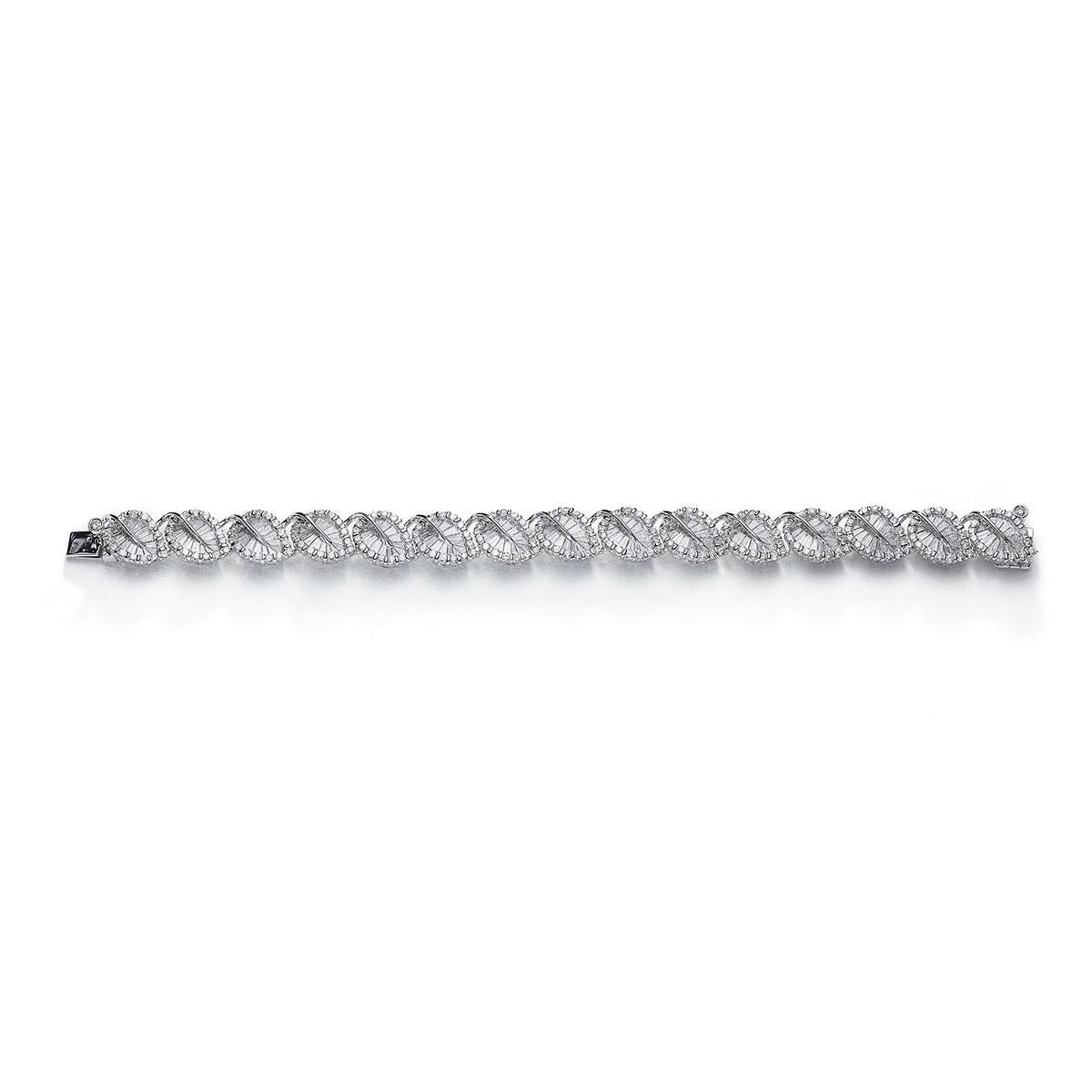 Leaf bracelet in 18kt white gold set with 208 baguette cut diamonds 8.39 cts and 227 diamonds 6.34 cts