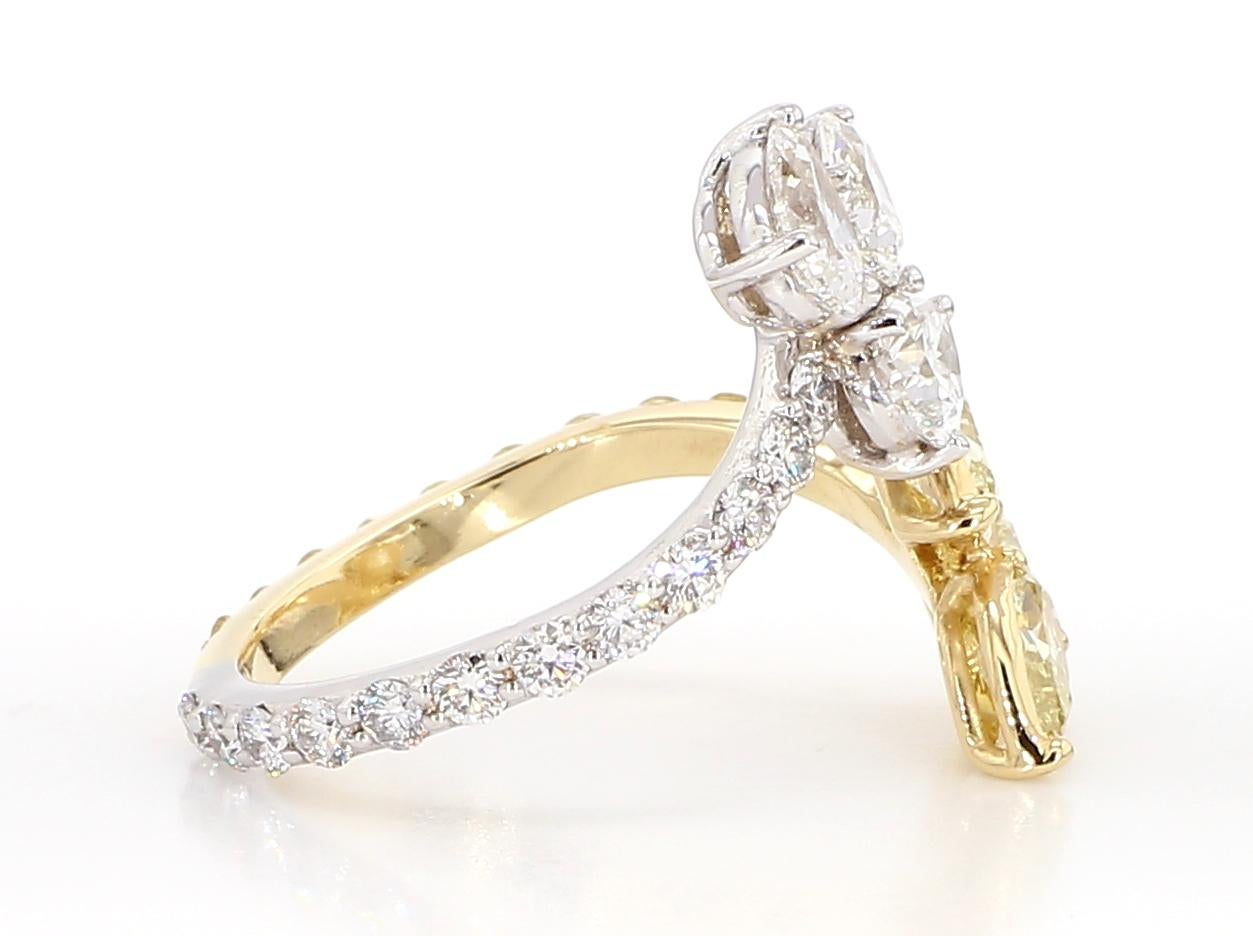 Diamond Leaf Bypass Ring 3.23 Carat Yellow Diamond and Colorless Set in 18K Gold In New Condition For Sale In New York, NY