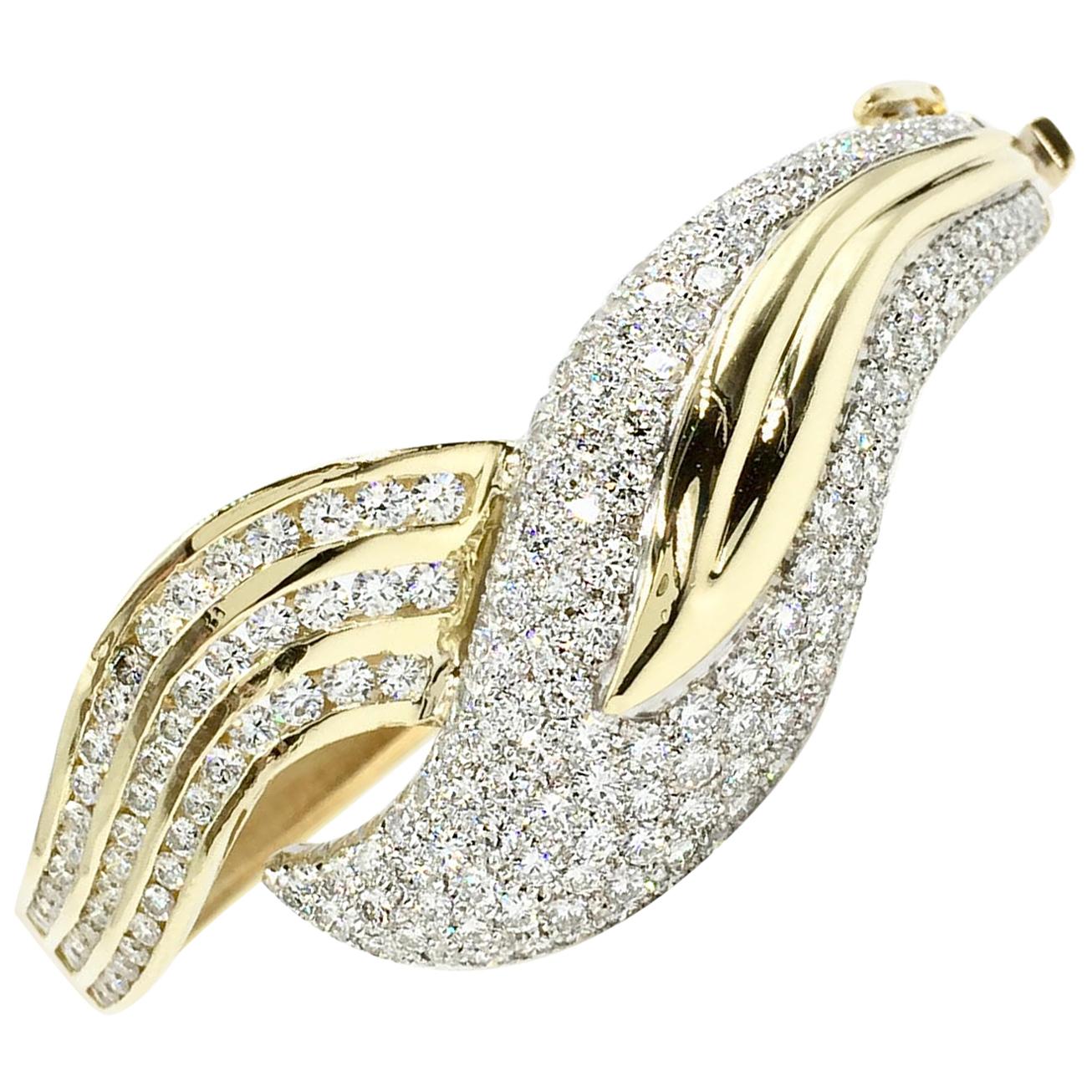 Diamond Leaf Design 18 Karat Gold Bangle Bracelet For Sale