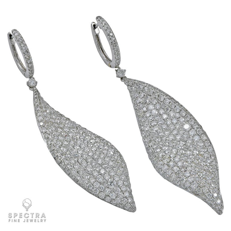 Leaf white gold Earrings main image 1