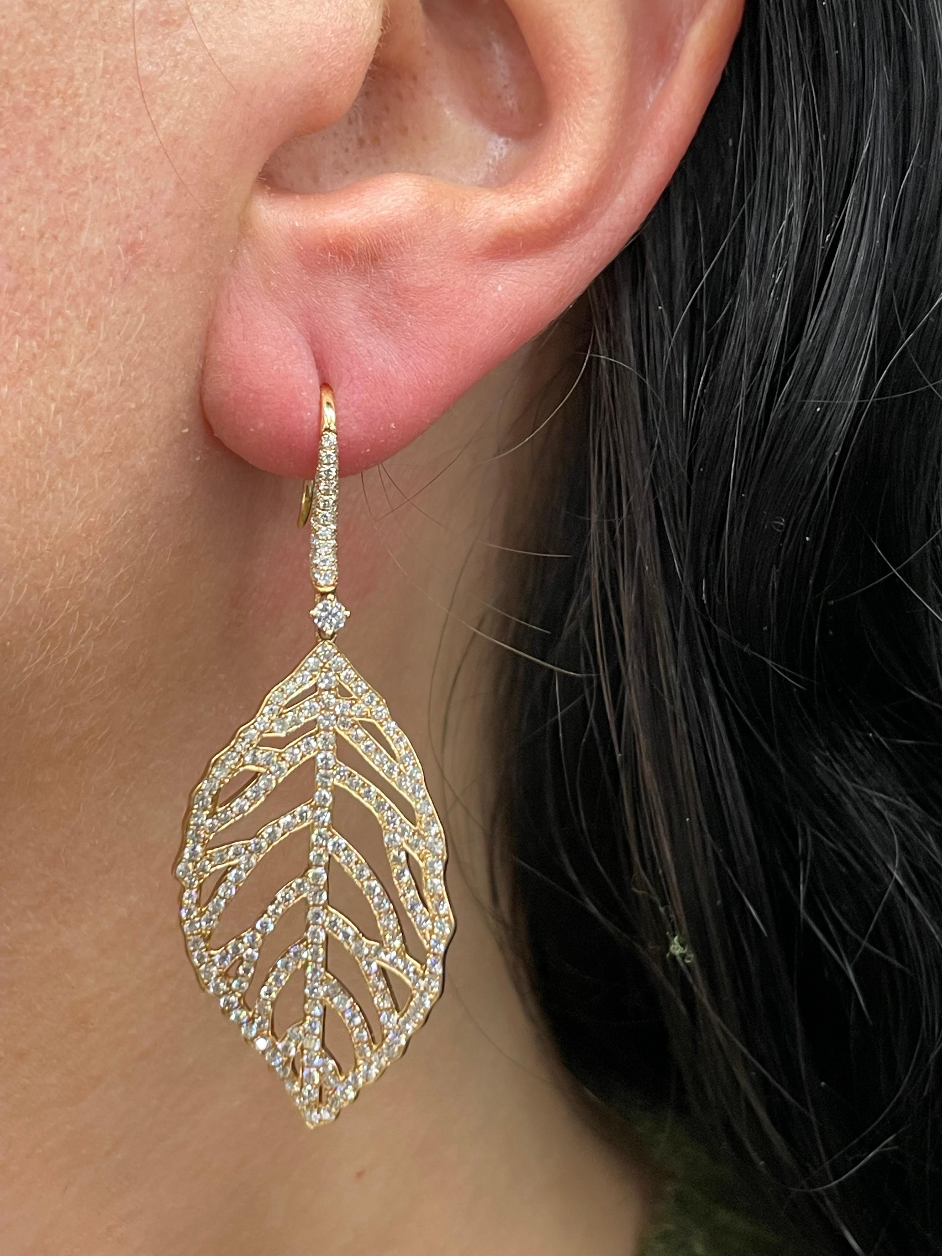 Women's Diamond Leaf Motif Drop Earrings 3.05 Carats 18 Karat Rose Gold 6.4 Grams  For Sale