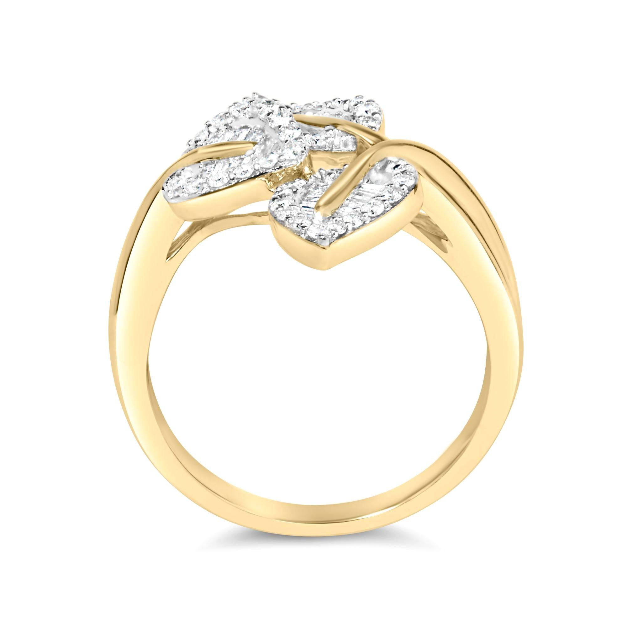 Women's or Men's Diamond Leaf Ring Baguette and Round Cut 0.55 Carats 18K Yellow Gold Plated For Sale