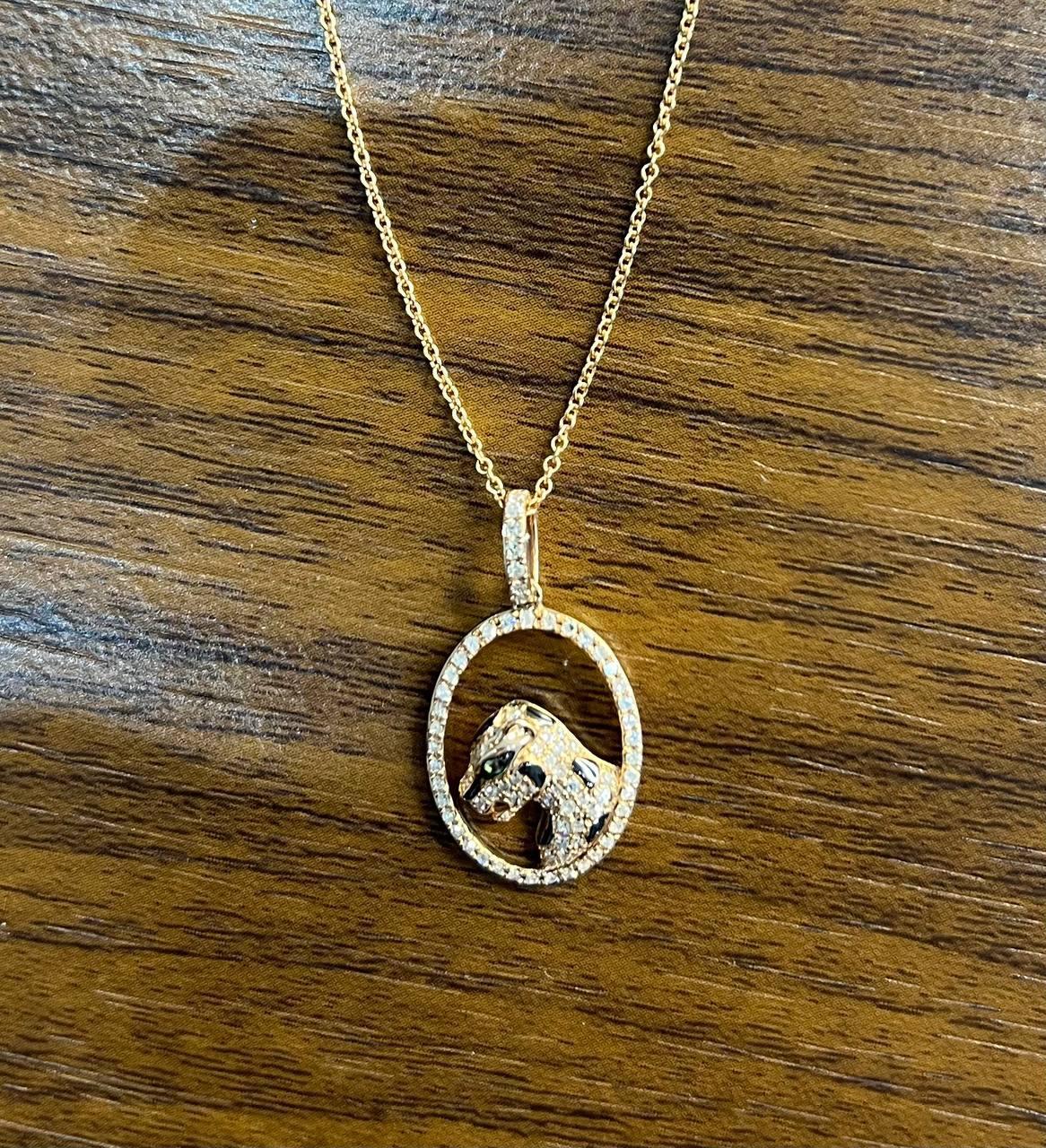 Taille mixte Collier médaillon en or rose 14 carats avec diamants, halo de panthère léopard jaune en vente